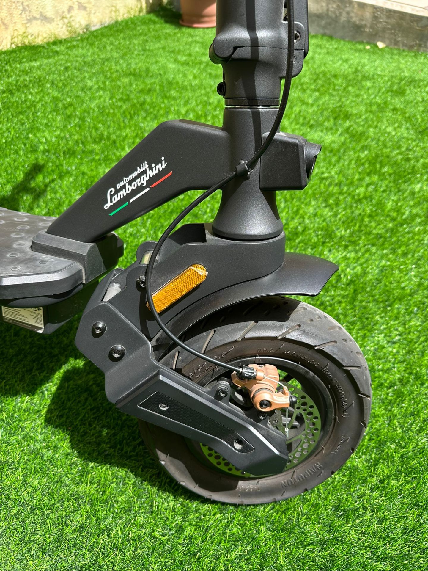 Lamborghini AL eXT e-Scooter - Bronze - Image 5