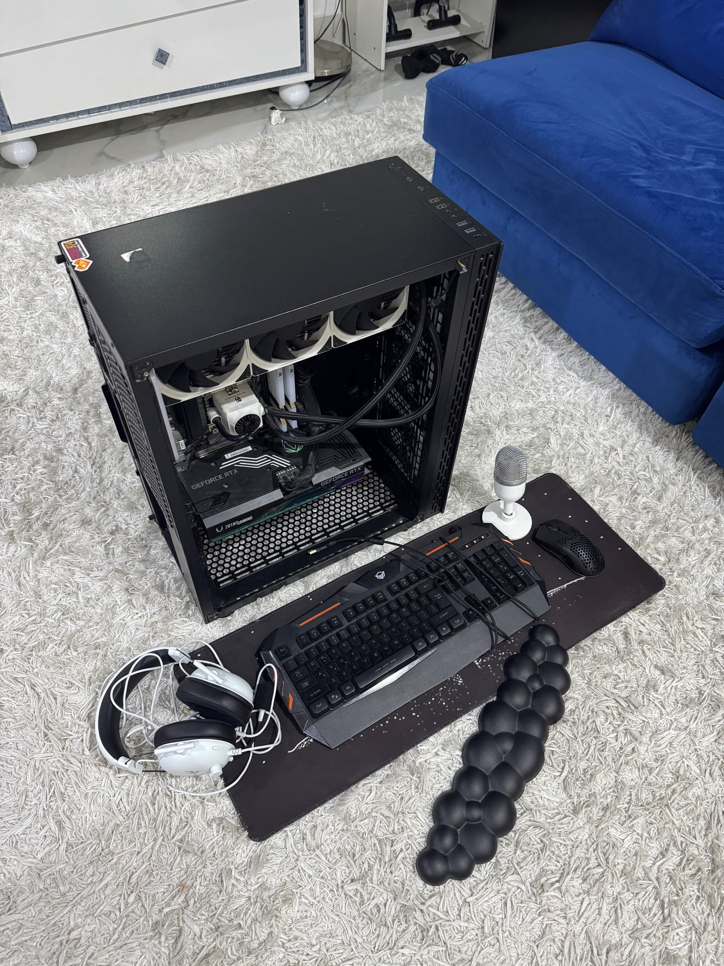 Gaming pc with all its accessories  - Image 3