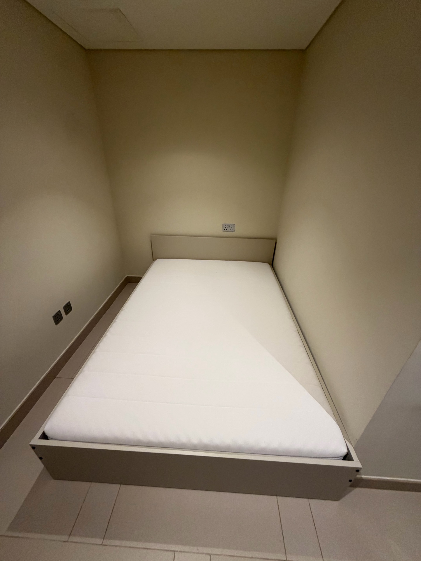 Bed & Mattress  - Image 2