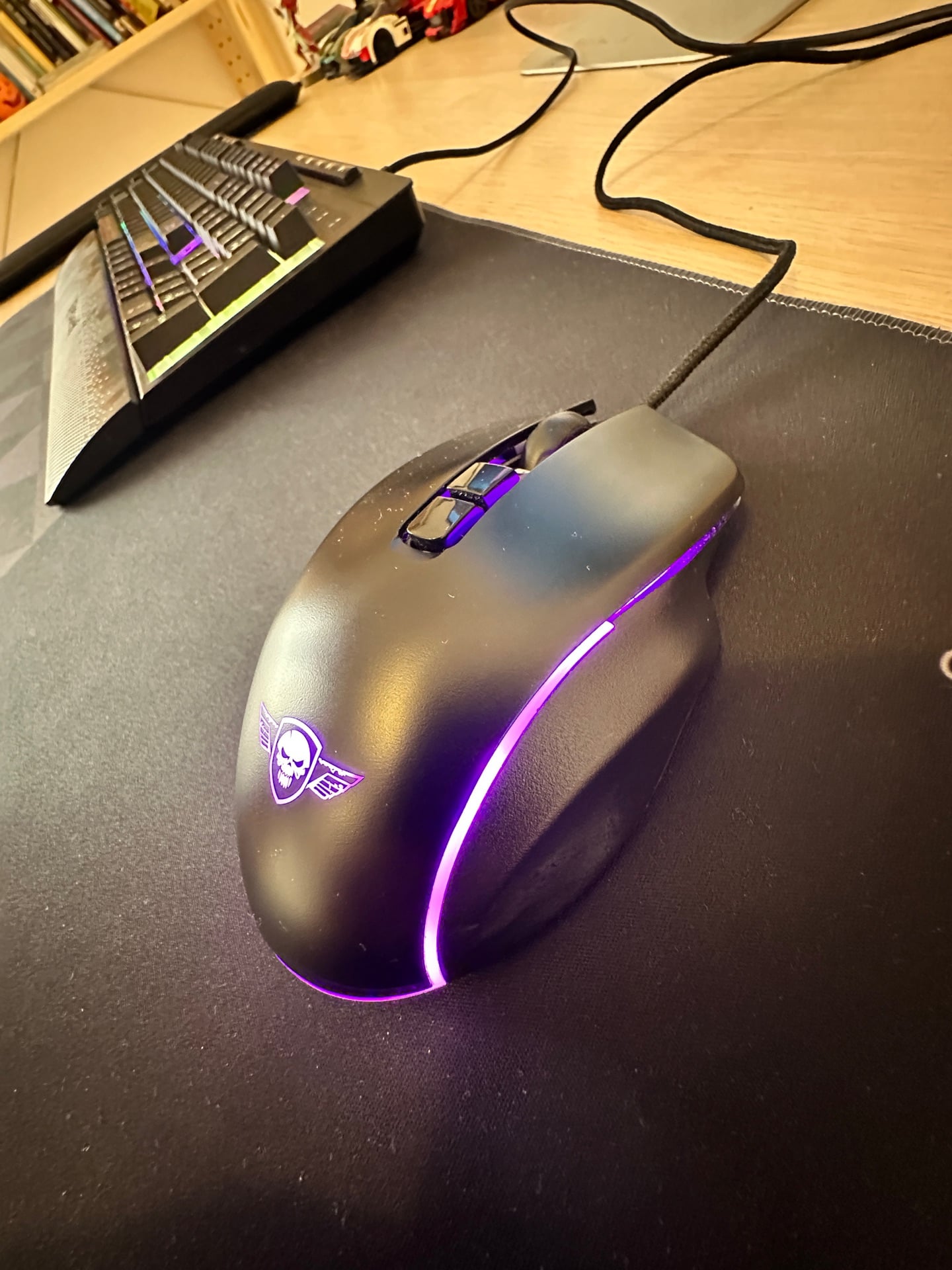 K512 shiva keyboard and spirit of gamer mouse  - Image 3
