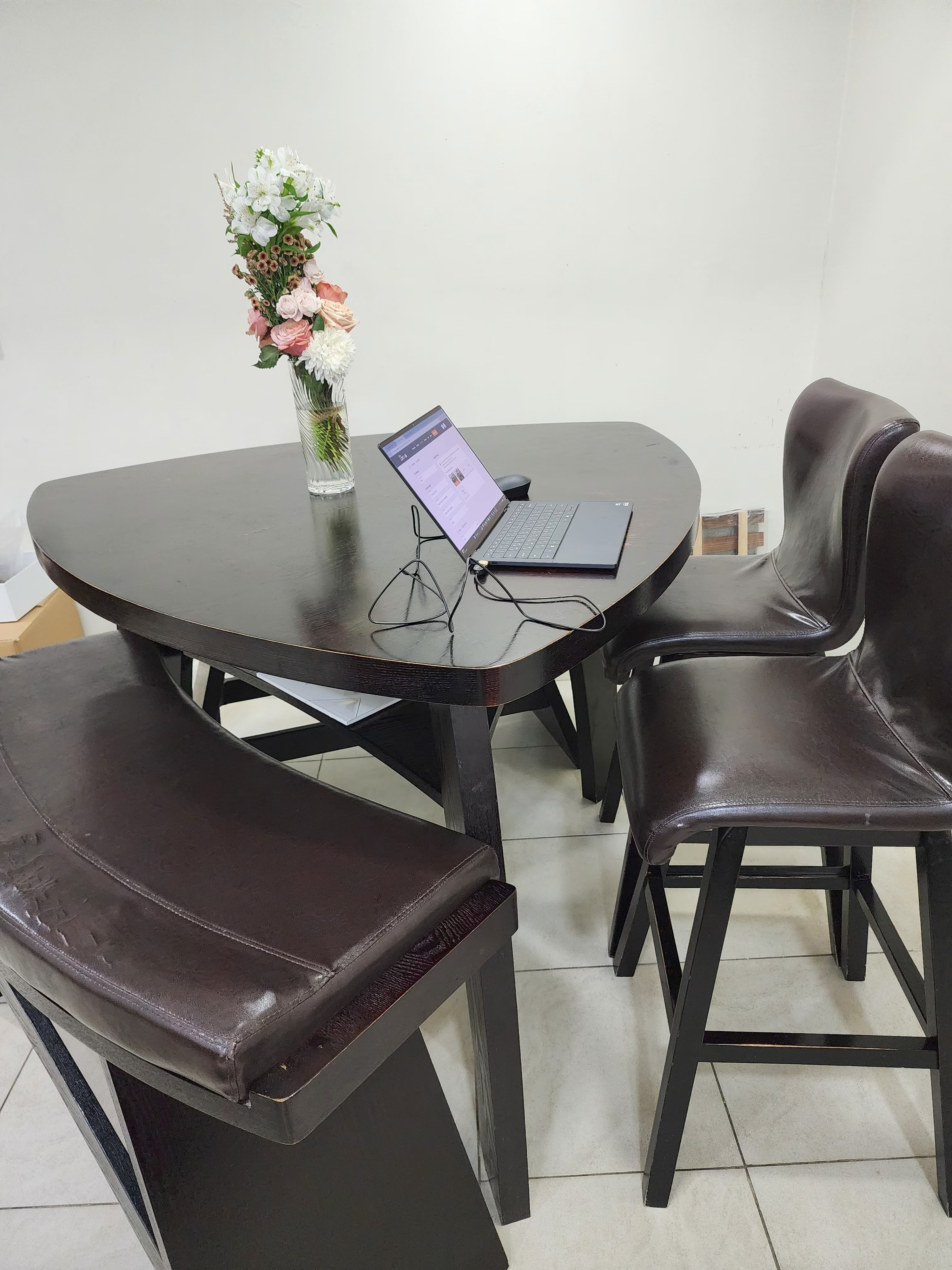 Unique and modern dining table with chairsw and benches - Image 3
