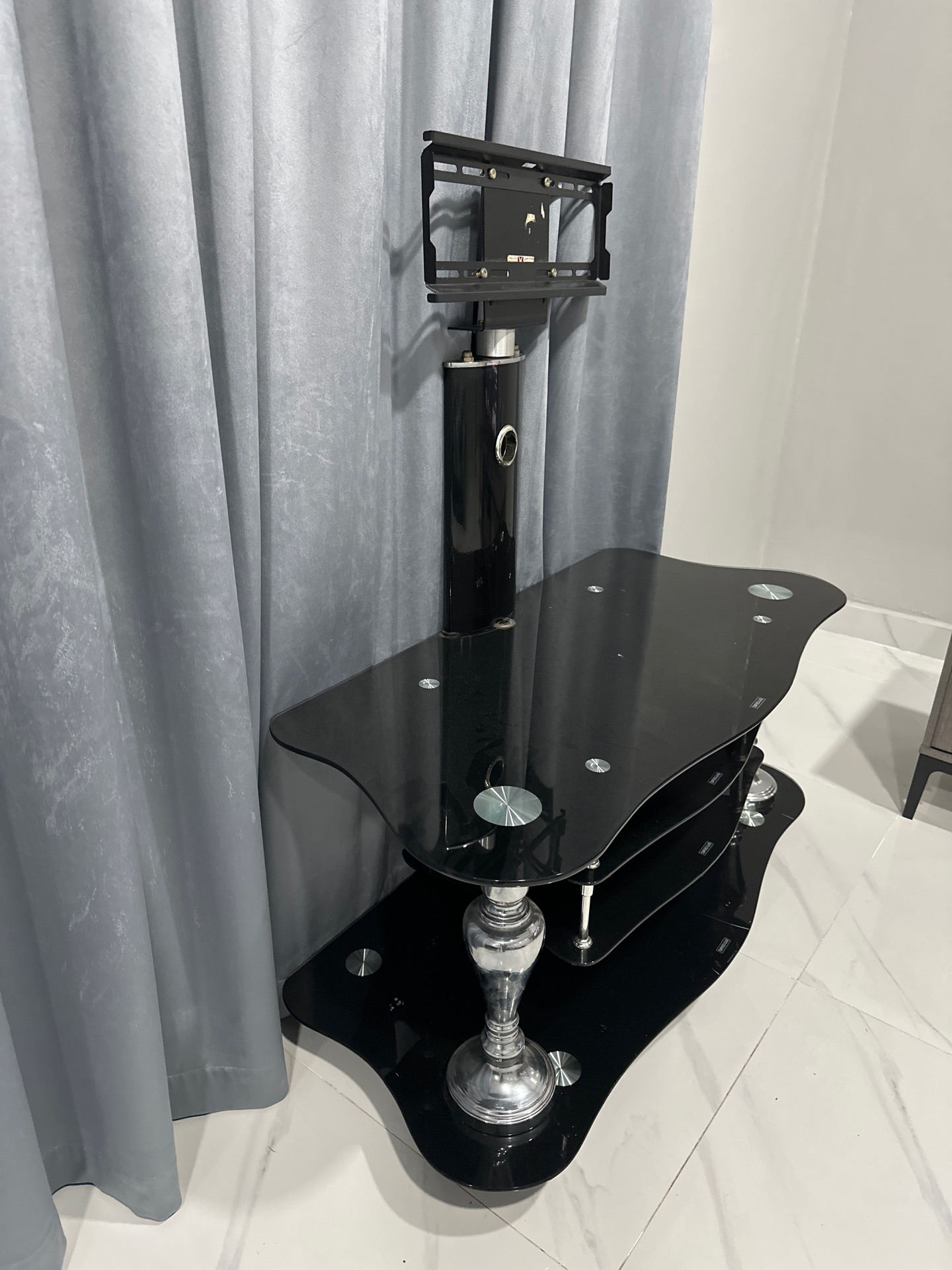 TV stand glass top - Image 3