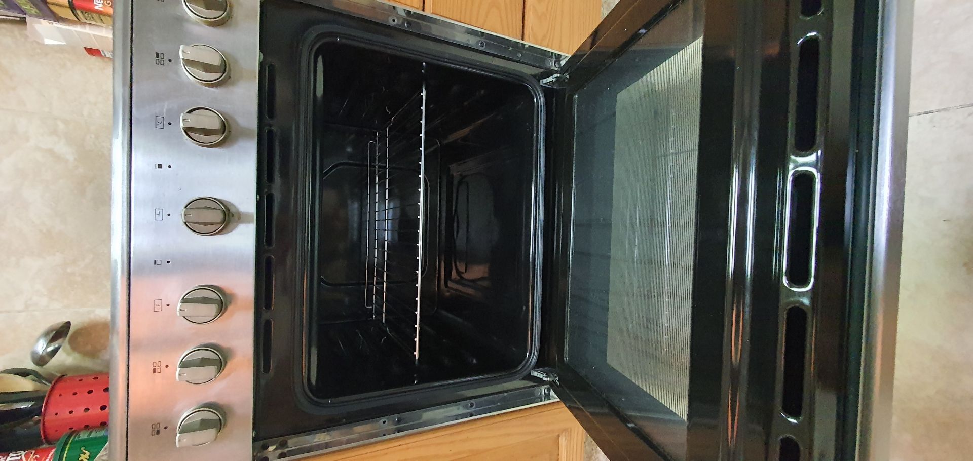 Midea Cooker with fan oven - Image 5