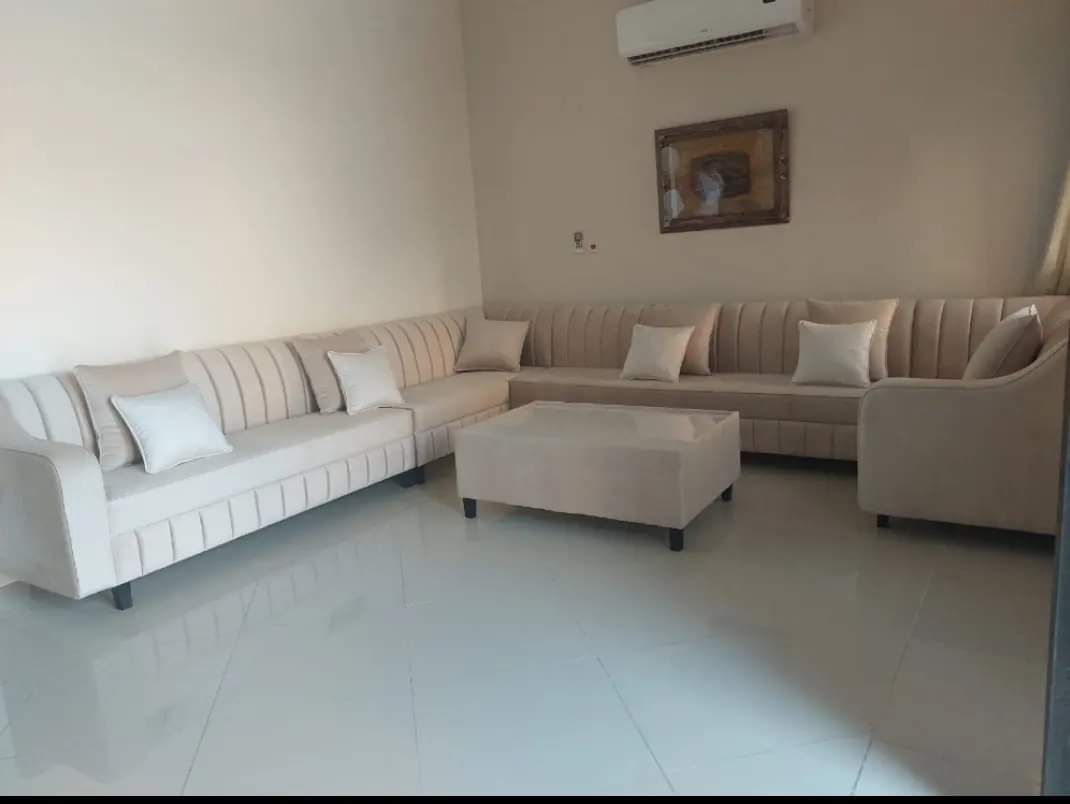 Sofa for sale - Image 6