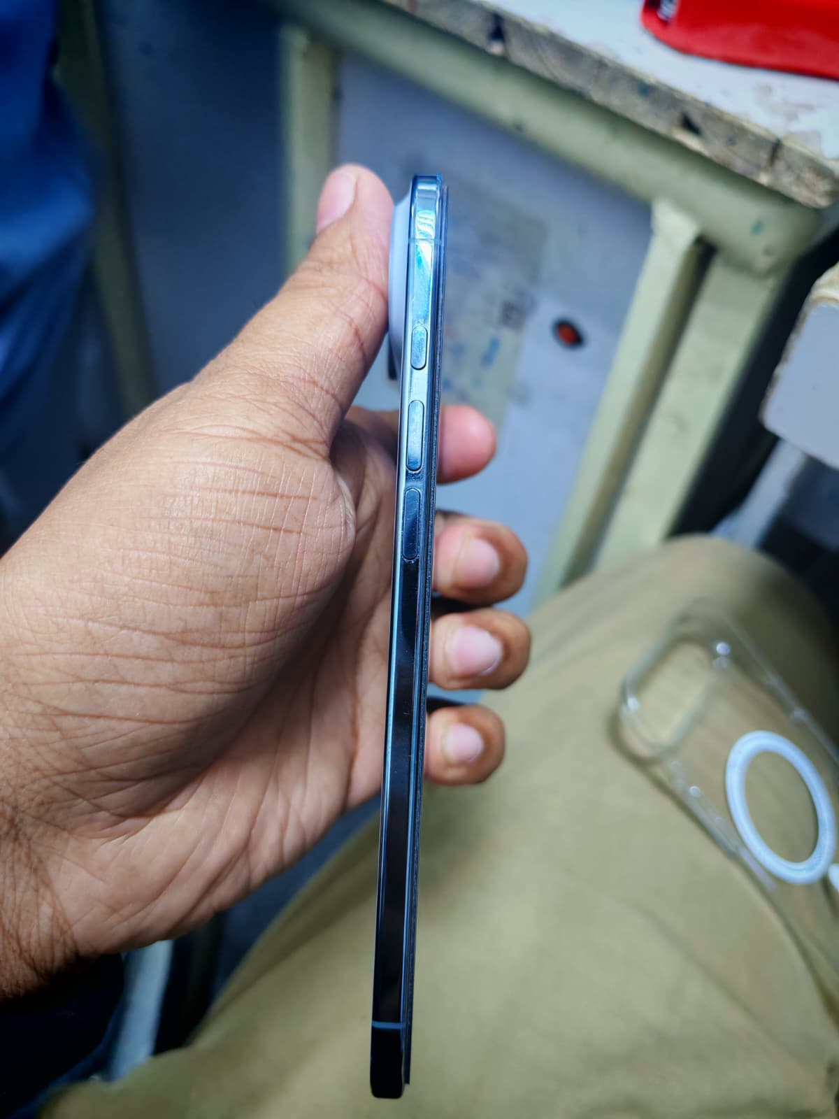 iPHONE 17 AIR - Image 5
