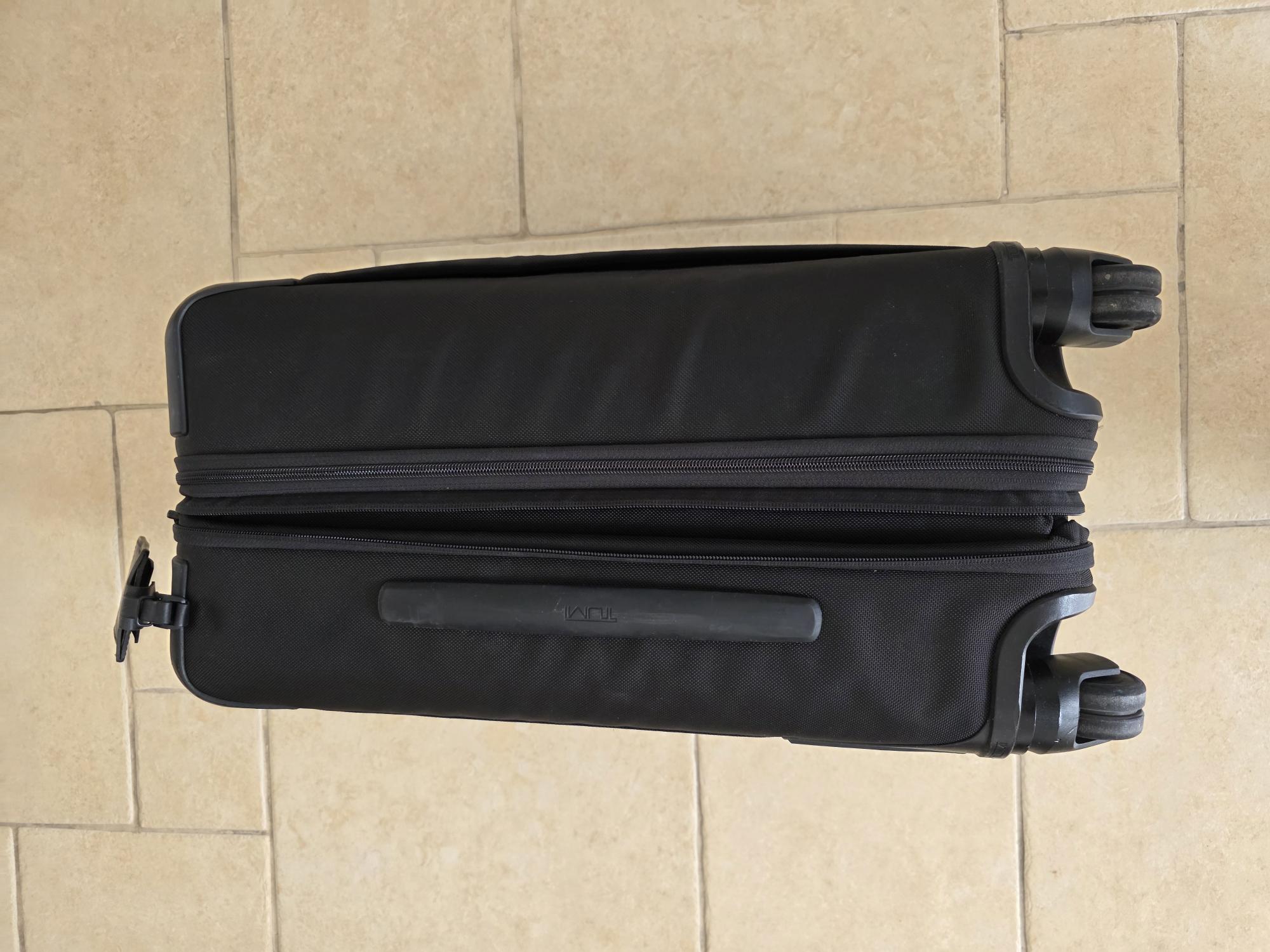 TUMI_022061D2_carry-on luggage - Image 5