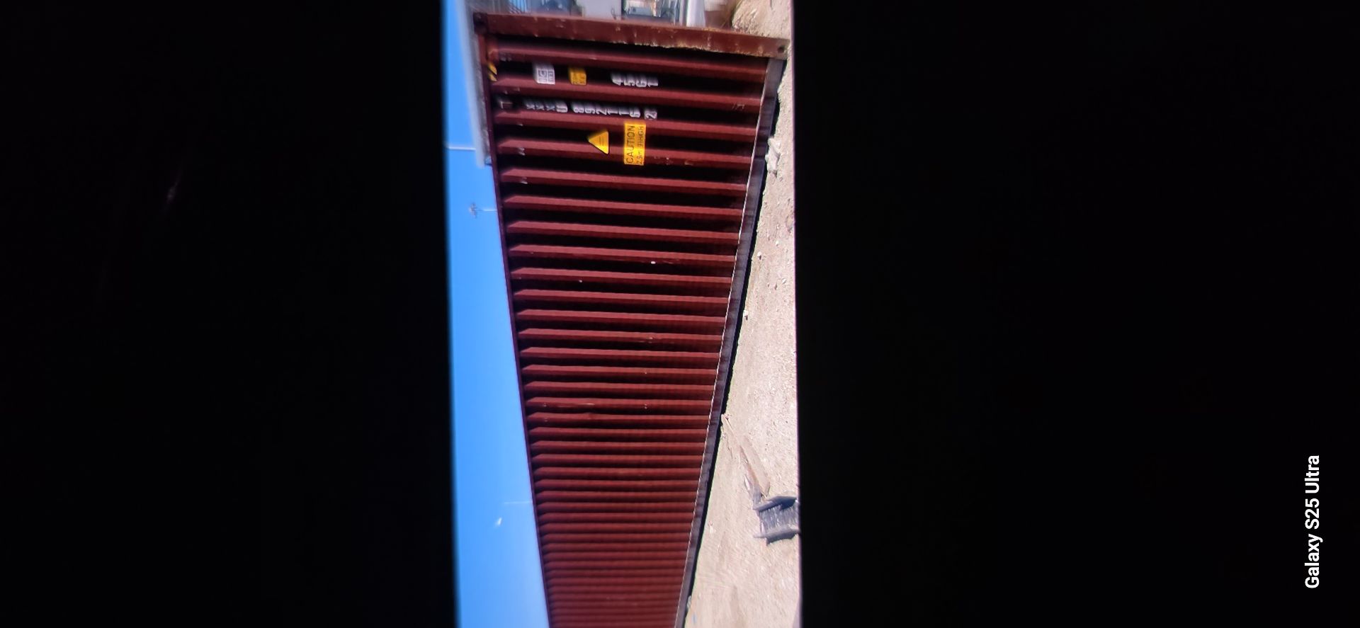 20 Feet &40 feet Containers  - Image 2