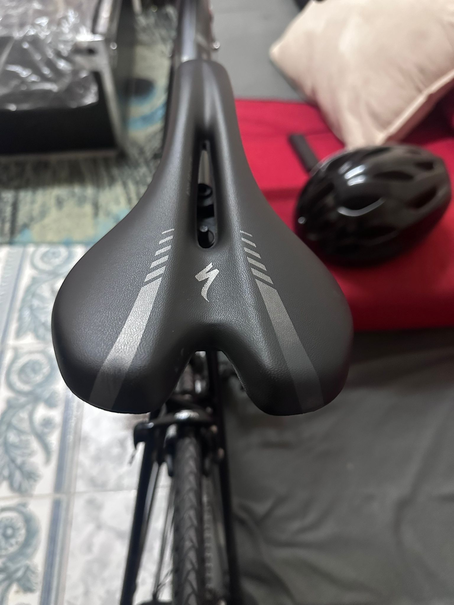 Specialized Road Bike - Image 6