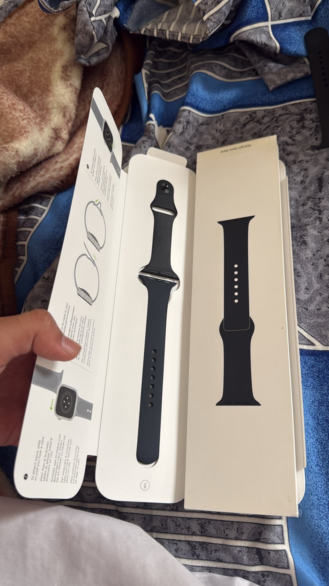 Series 11 46mm Jet Black - Image 4