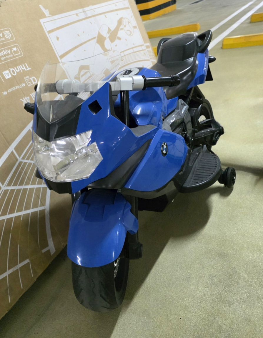 BMW - Kids Battery Recharged Bike - Image 3