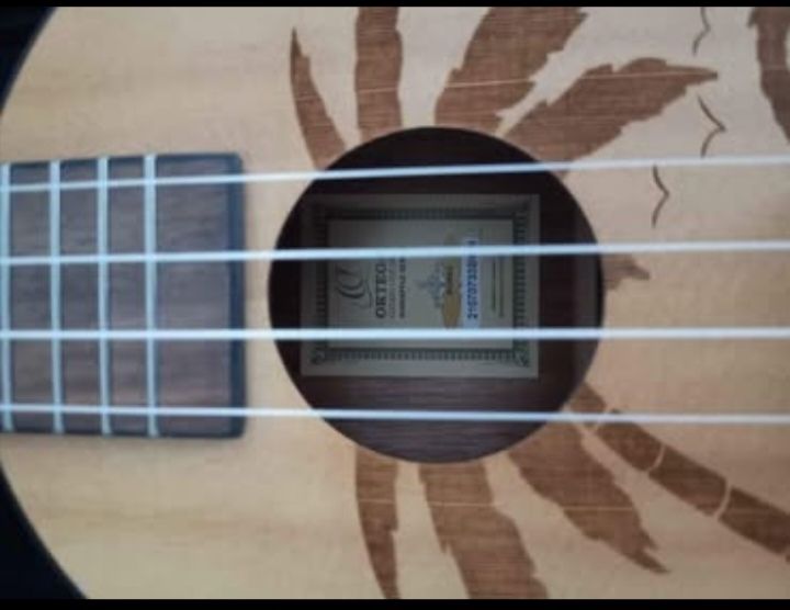 Ukulele Ortega  - Image 4
