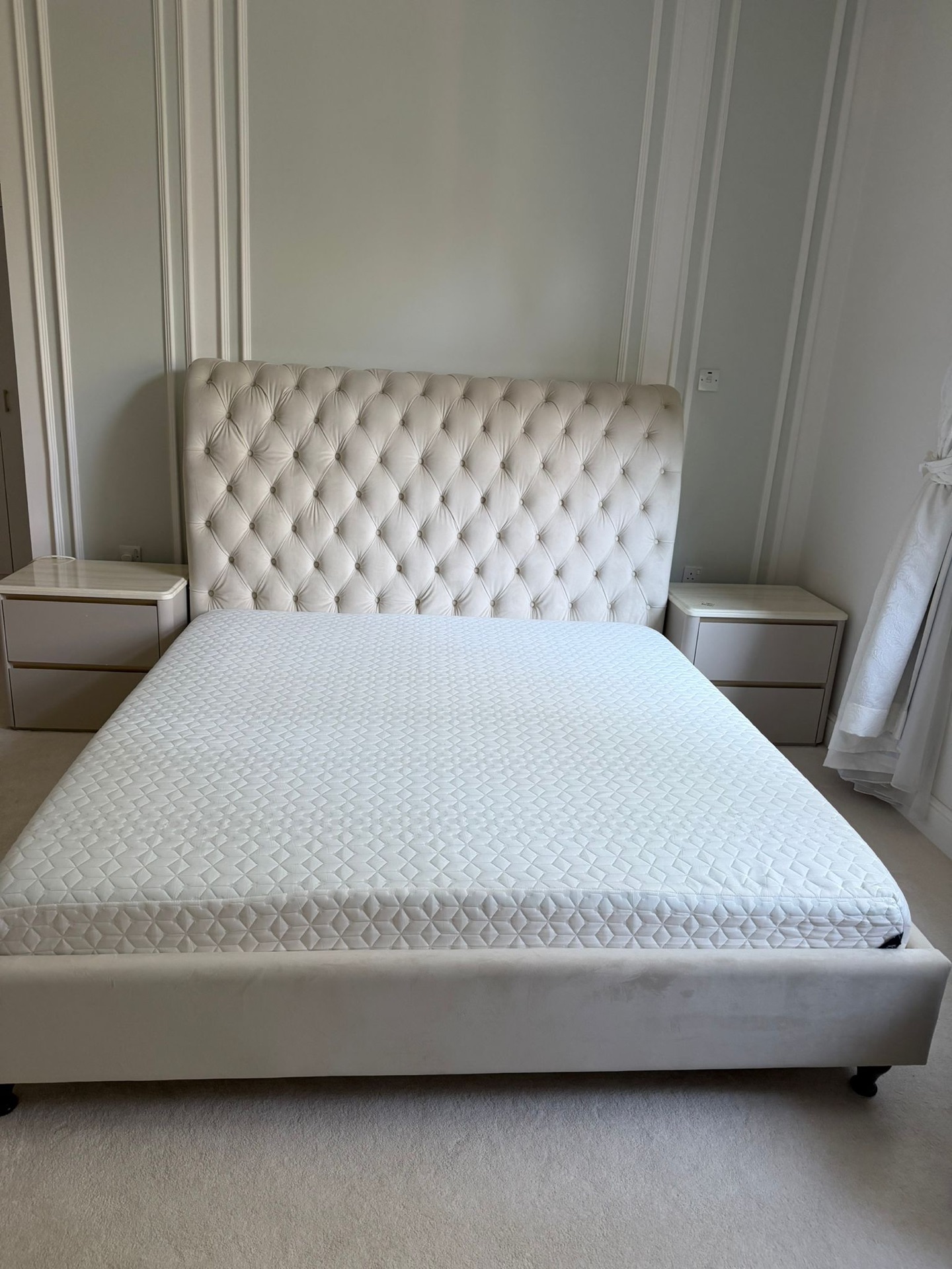 Bed , mattress & bedsides - Image 2