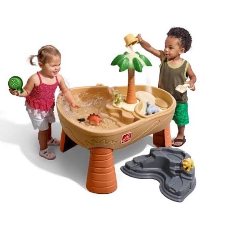 Step 2 kids volcano water table - Image 4