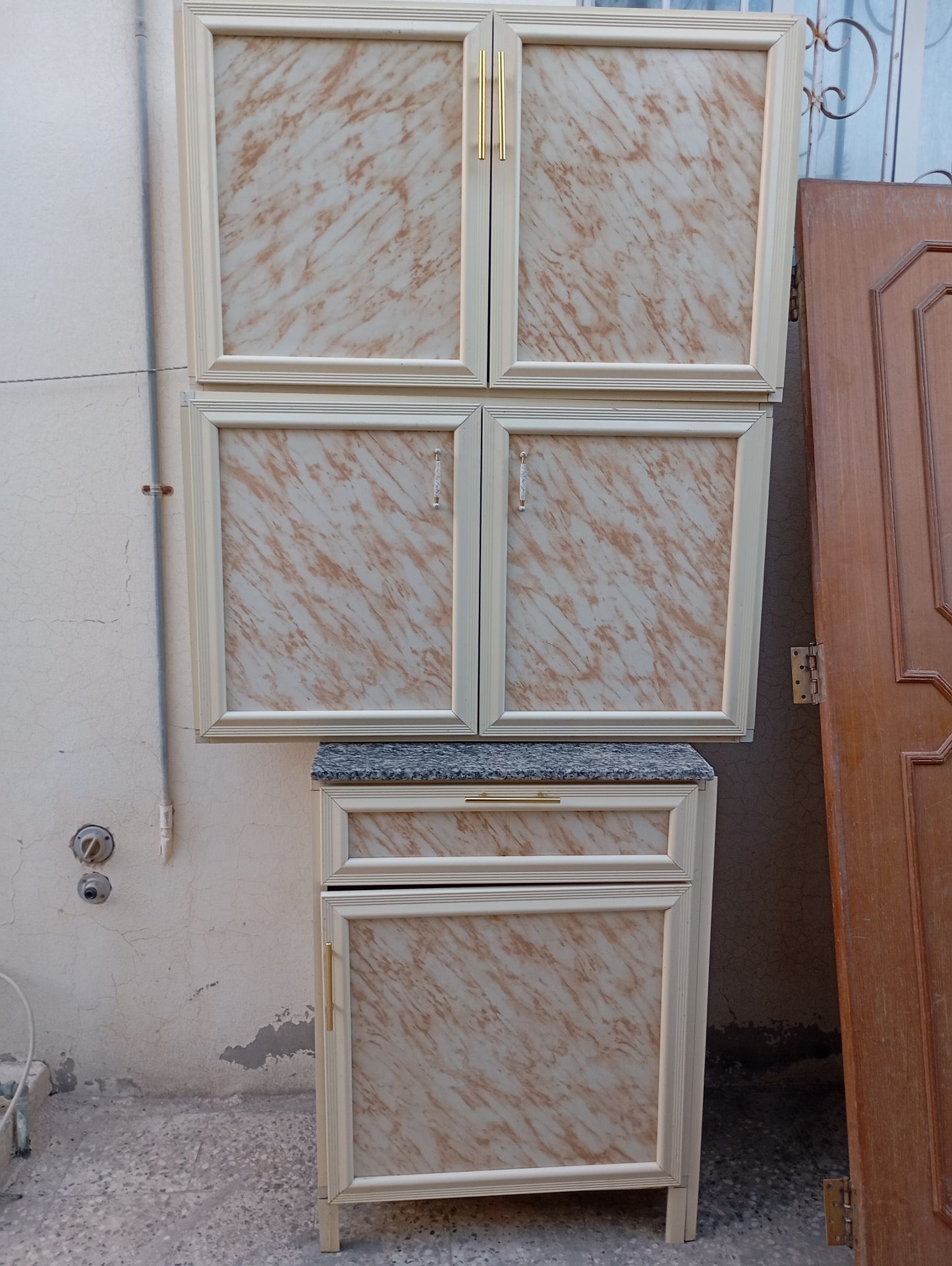 Kitchen cabinets  - Image 3