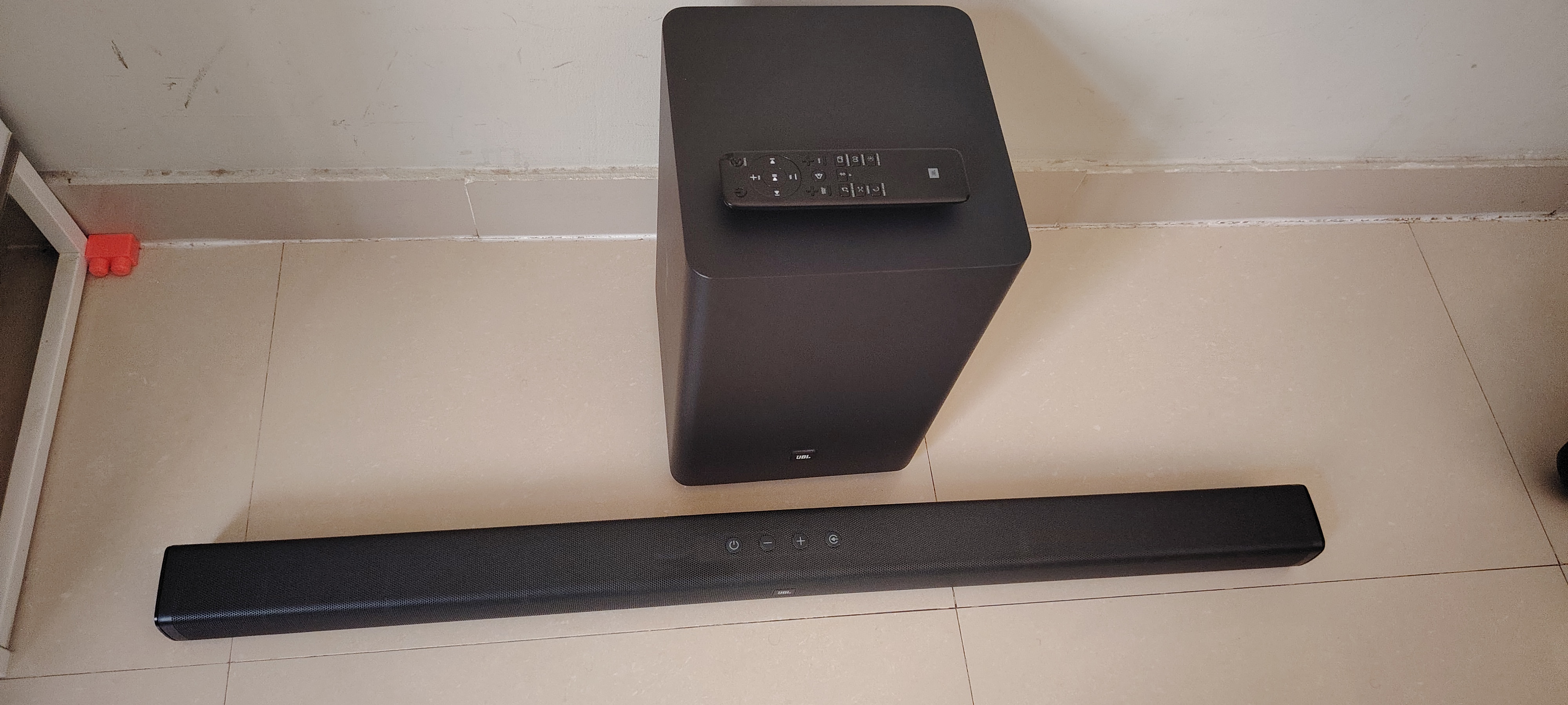 جهاز صوت JBL مع سماعة فرعية لاسلكية 2.1 - Image 6