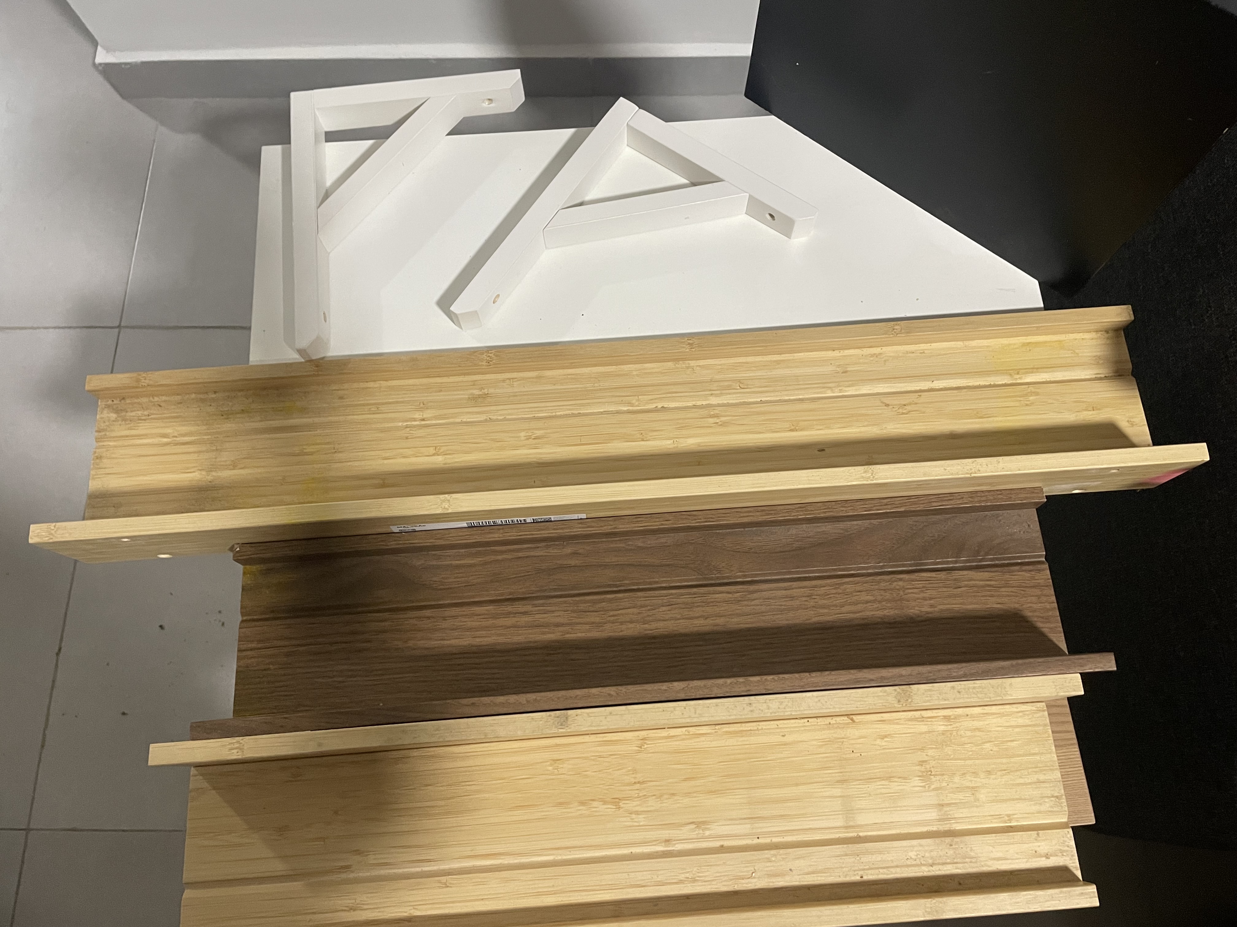 Wall shelves and Ledges  - Image 4
