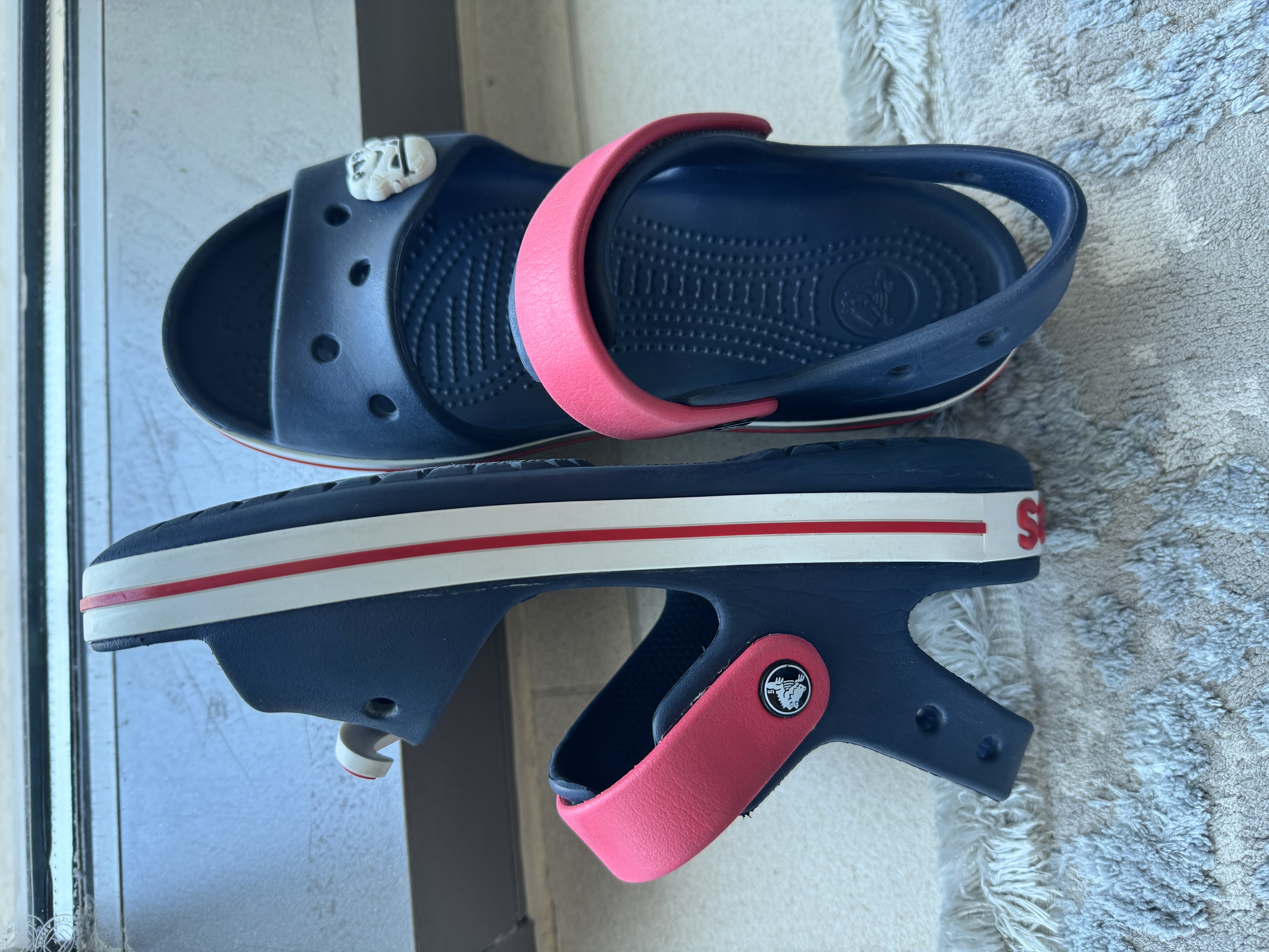 Kids crocs size J3  - Image 2