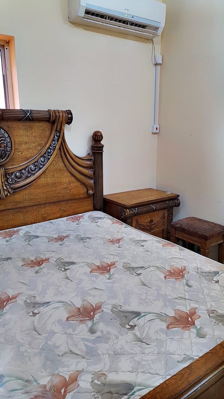 2x2 double bed with large side table and mattress  - Image 3