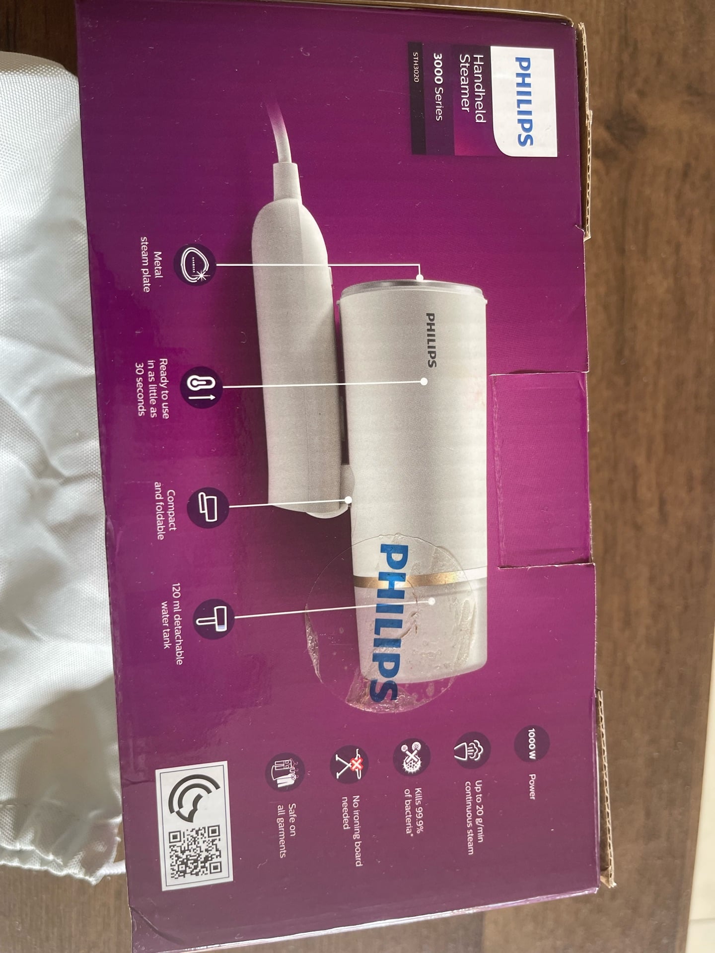 Philips handheld steamer ( only 3times used) - Image 9