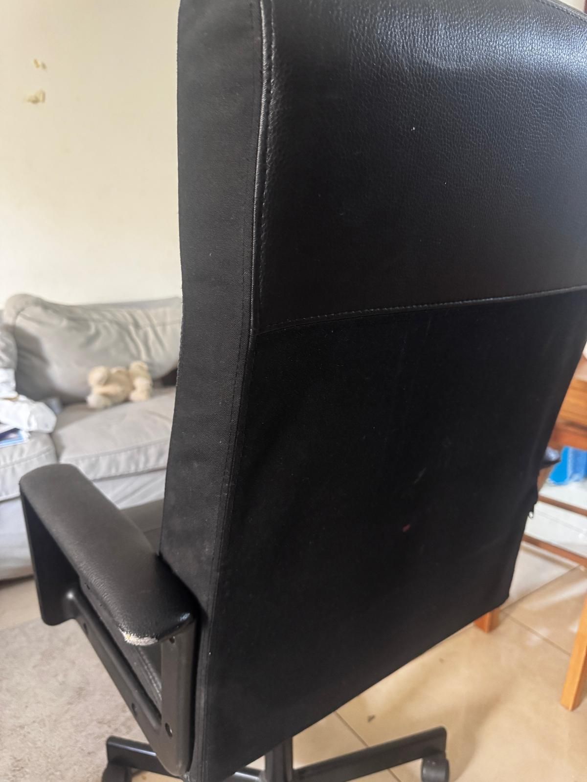 IKEA OFFICE CHAIR - Image 1