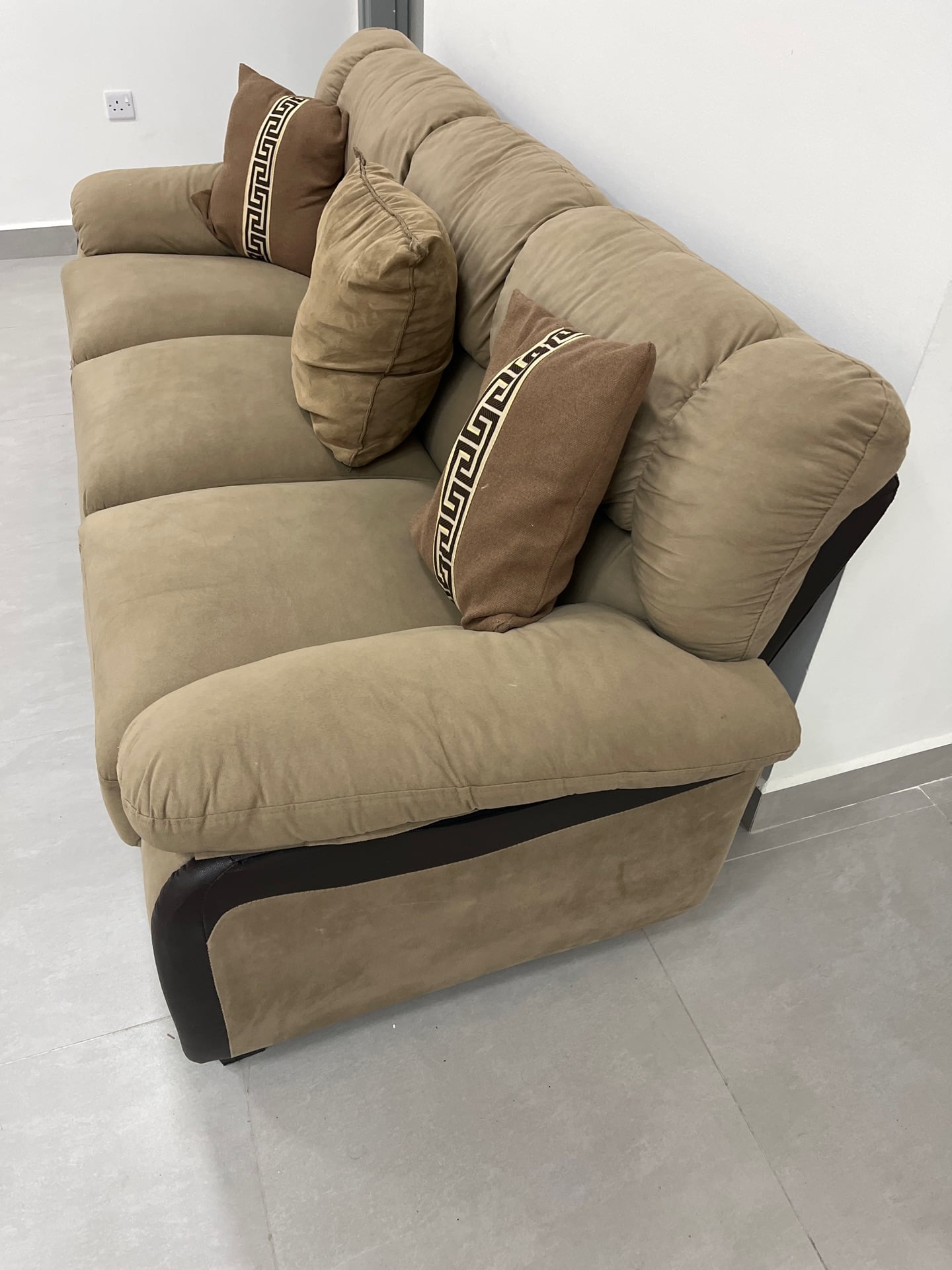 Pan home sofa - Image 3