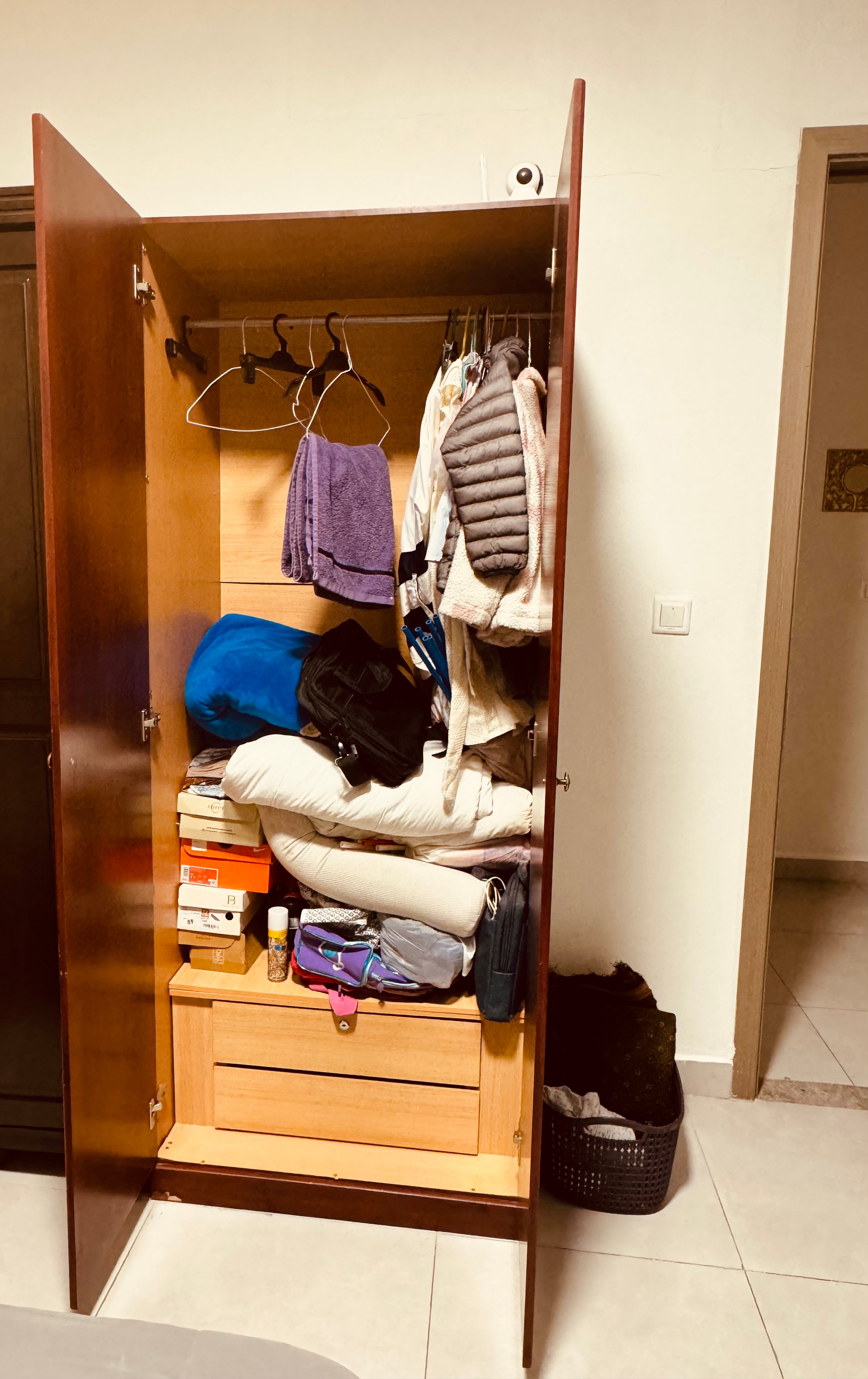 Nice Wardrobe - Image 3