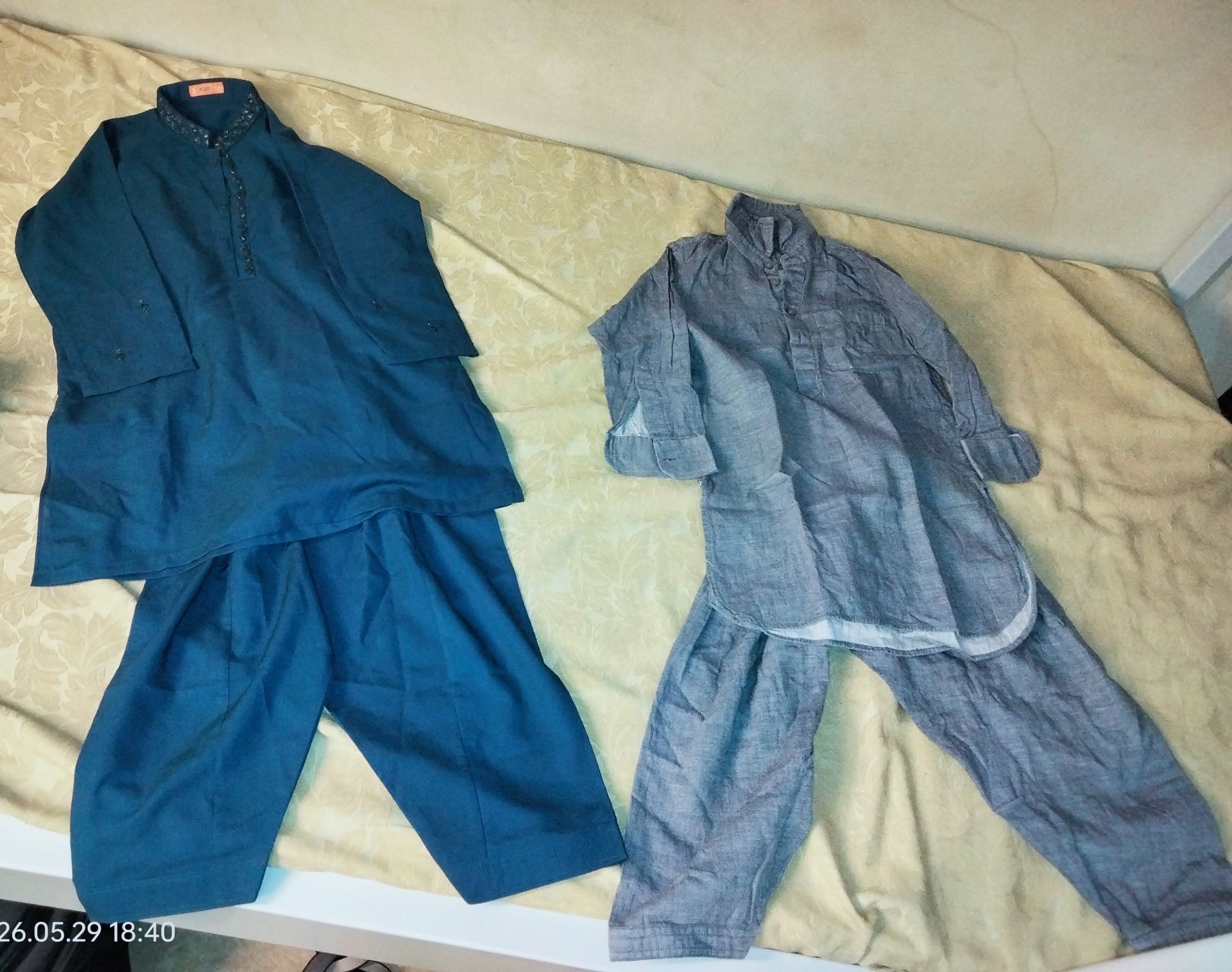 Kids clothes and shoes  - Image 6