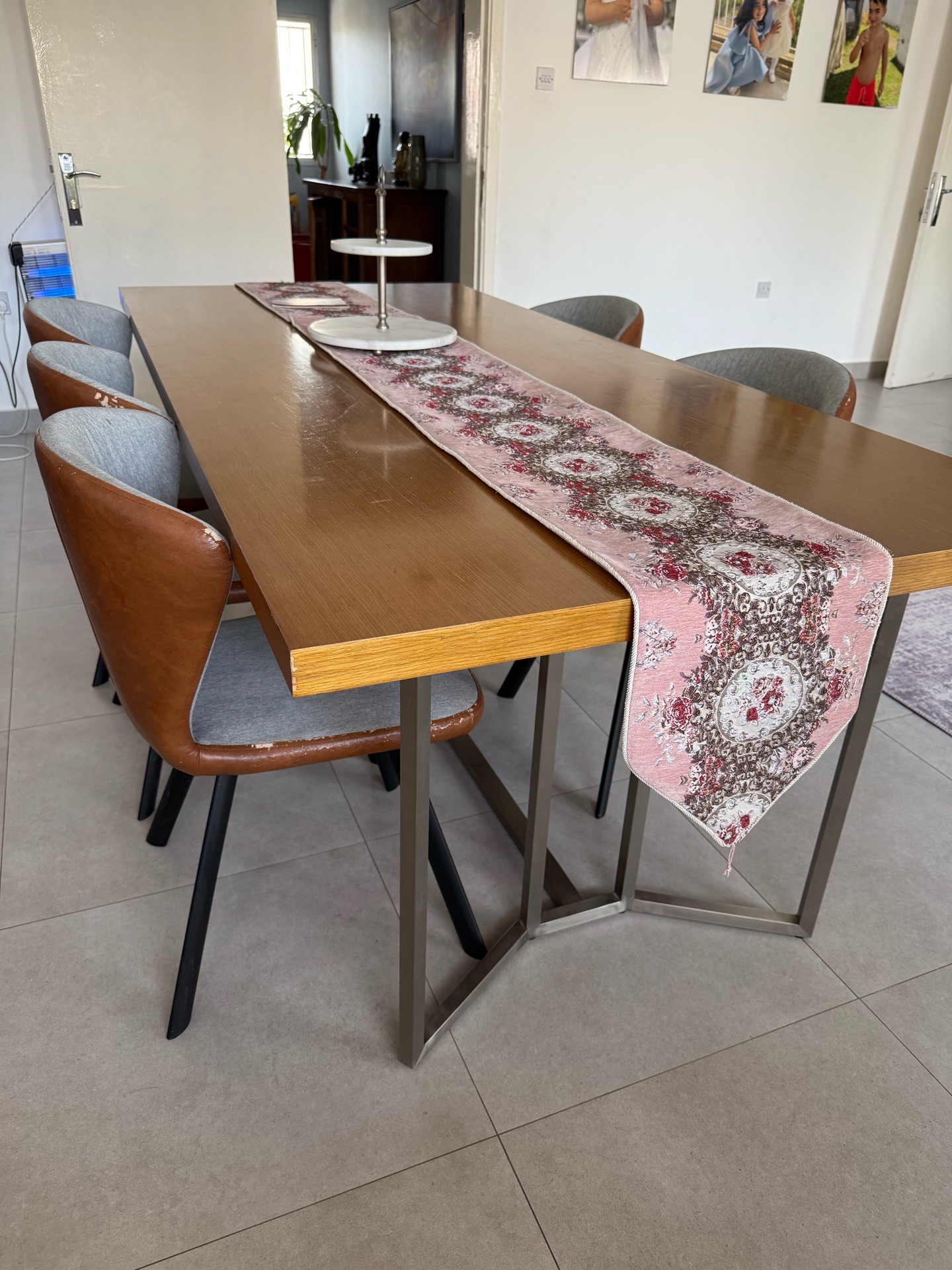 Dining Table & Chairs - Image 1