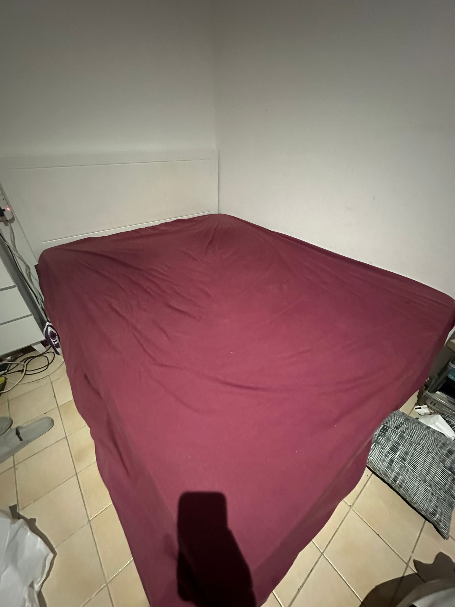 White bed - Image 2
