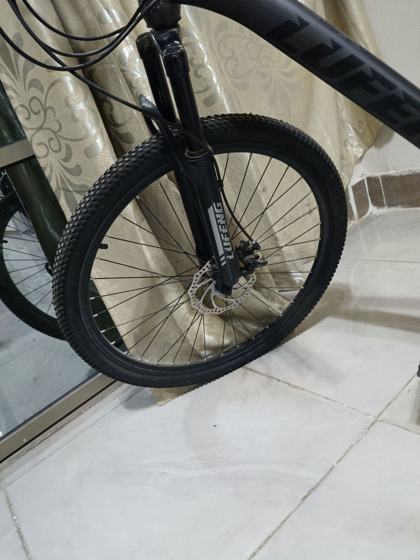 Kids bike - Image 7