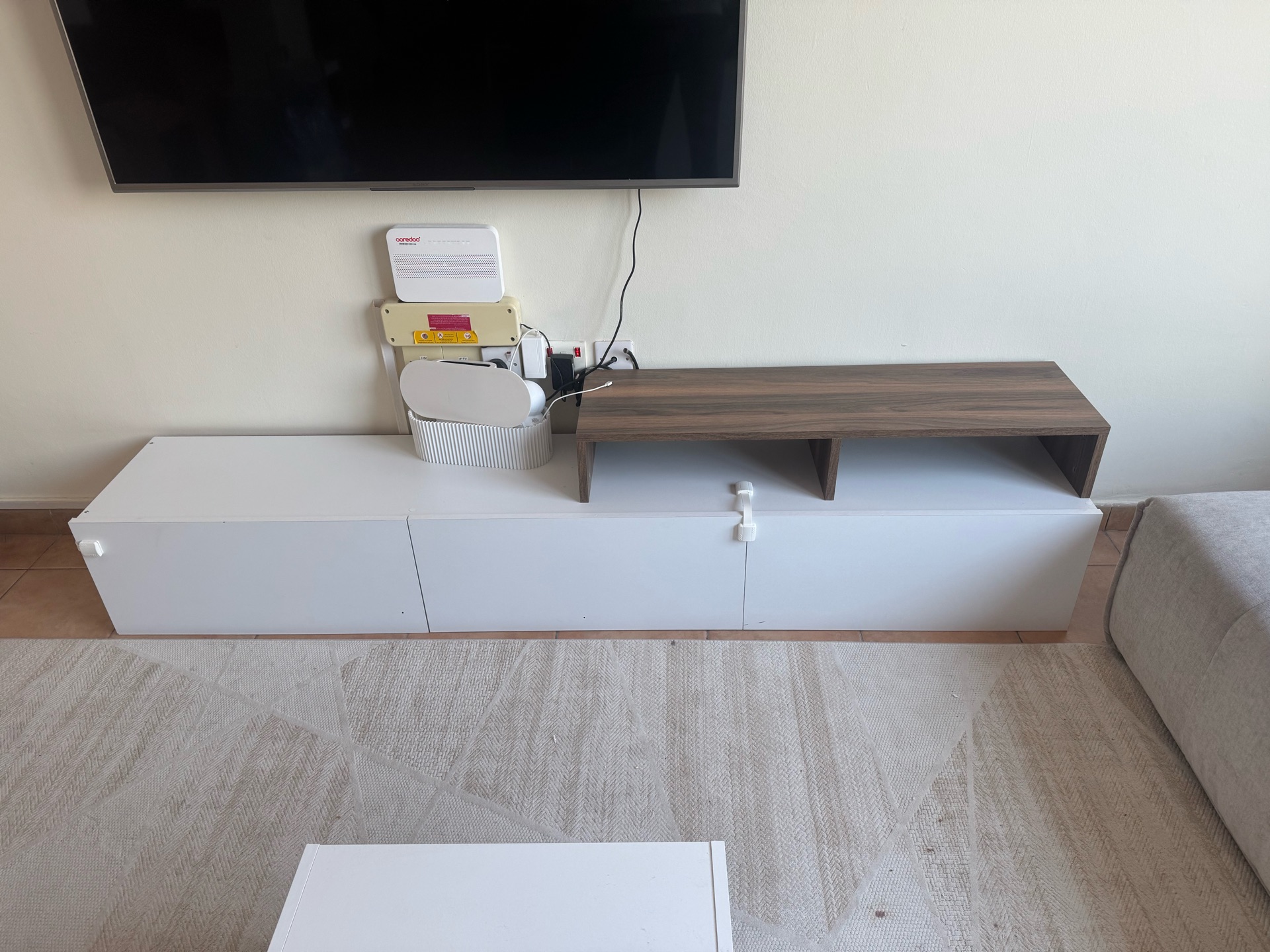 TV unit white and wood walnut  - Image 5