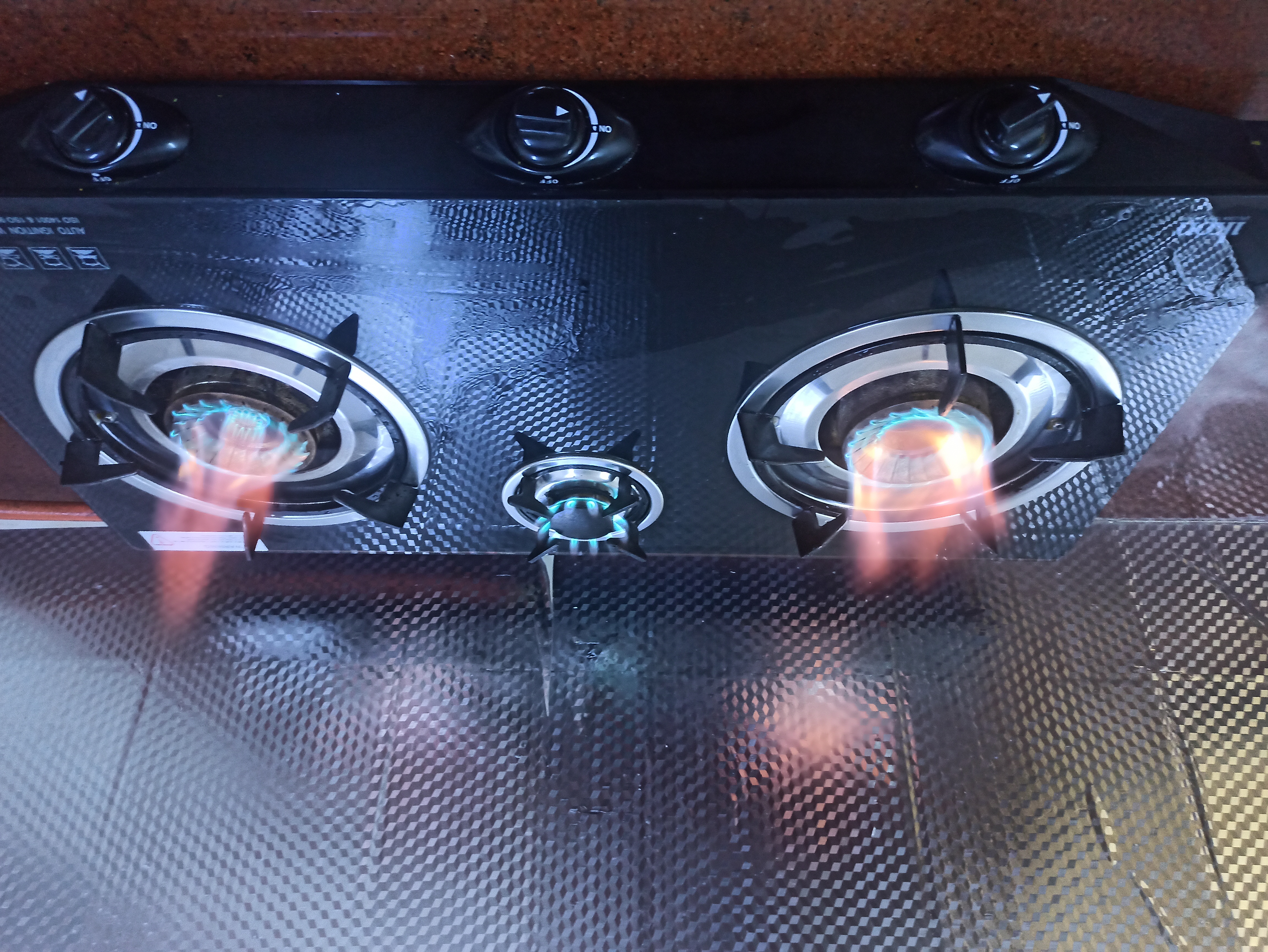 iKon LPG CookTop 3-N5-M75 Auto ignition  - Image 4