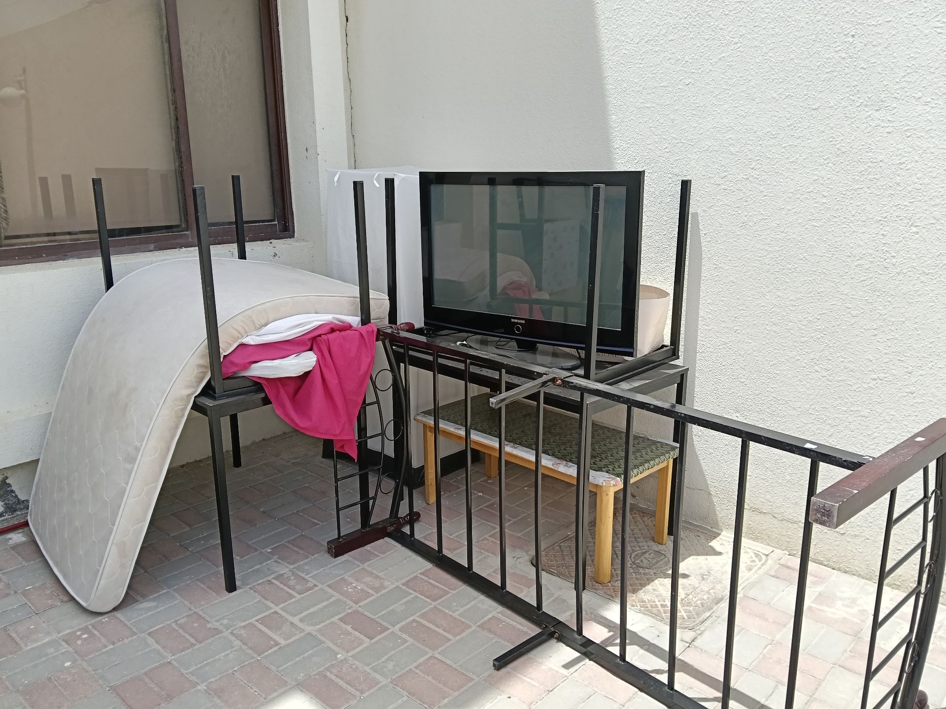 Tv for sale - Image 4
