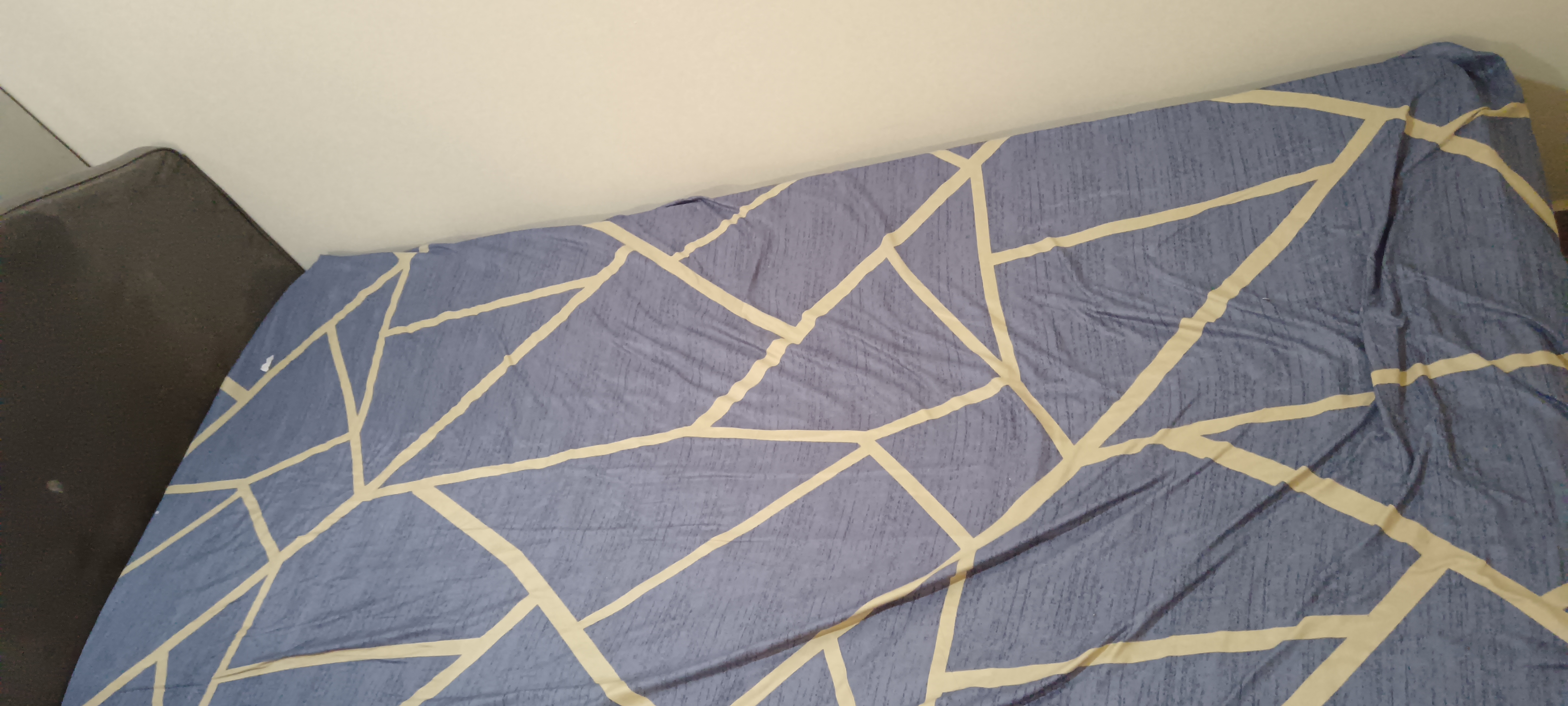 Single bed with mattress - Image 2
