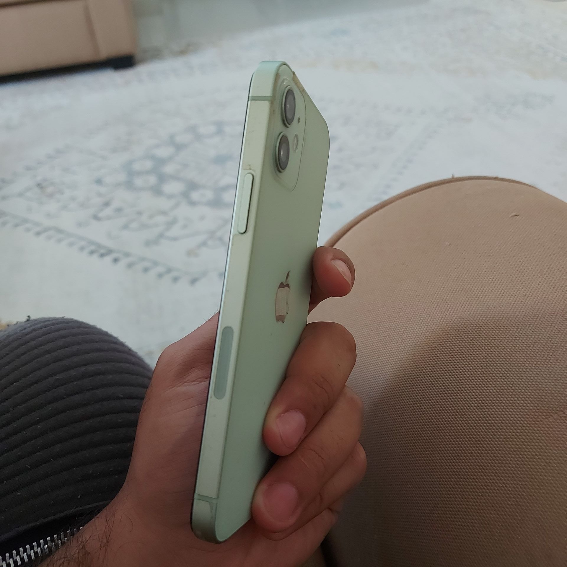 Iphone 12 - Image 3