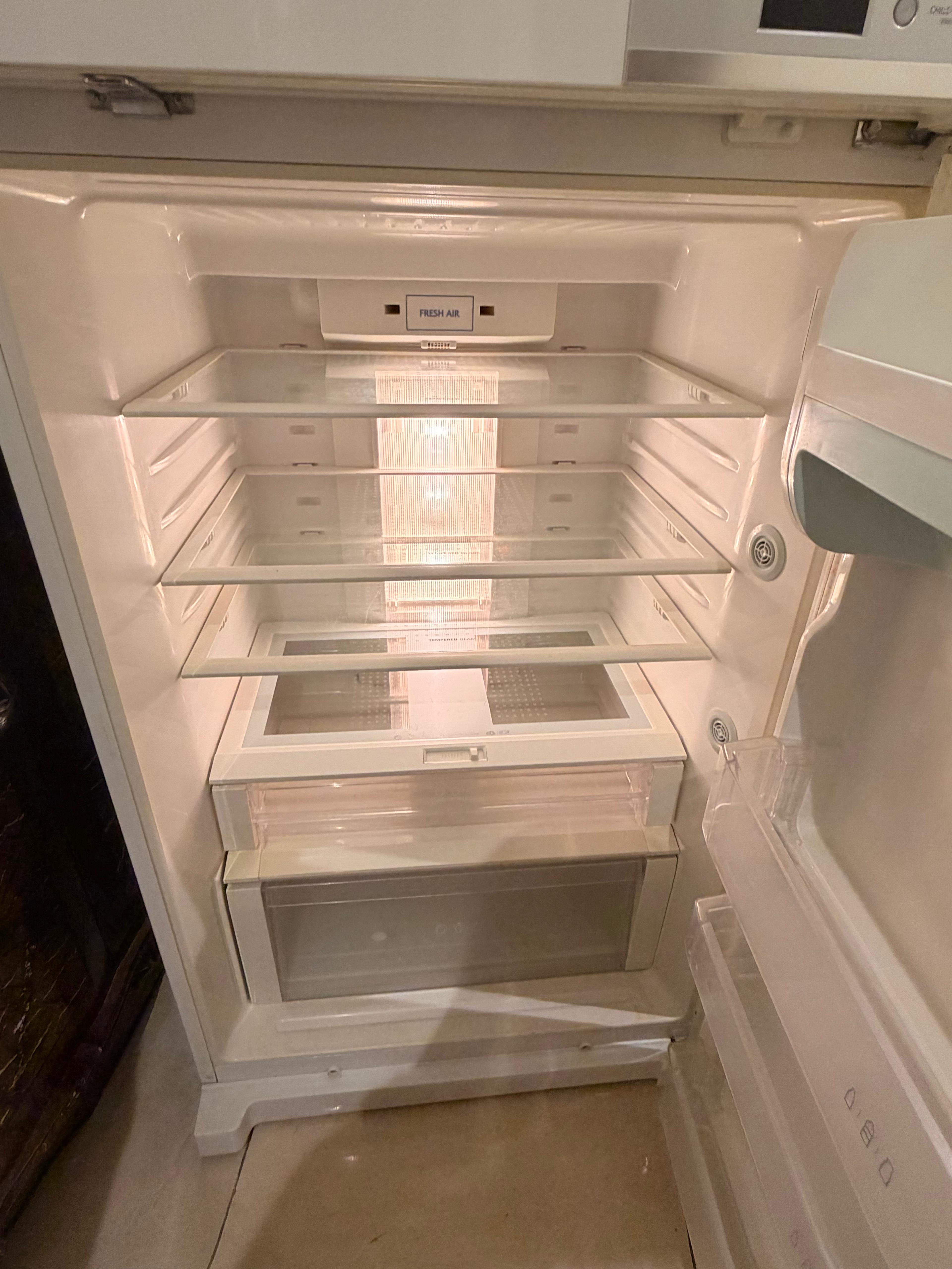 !!Quick sale!! LG Fridge - Image 5