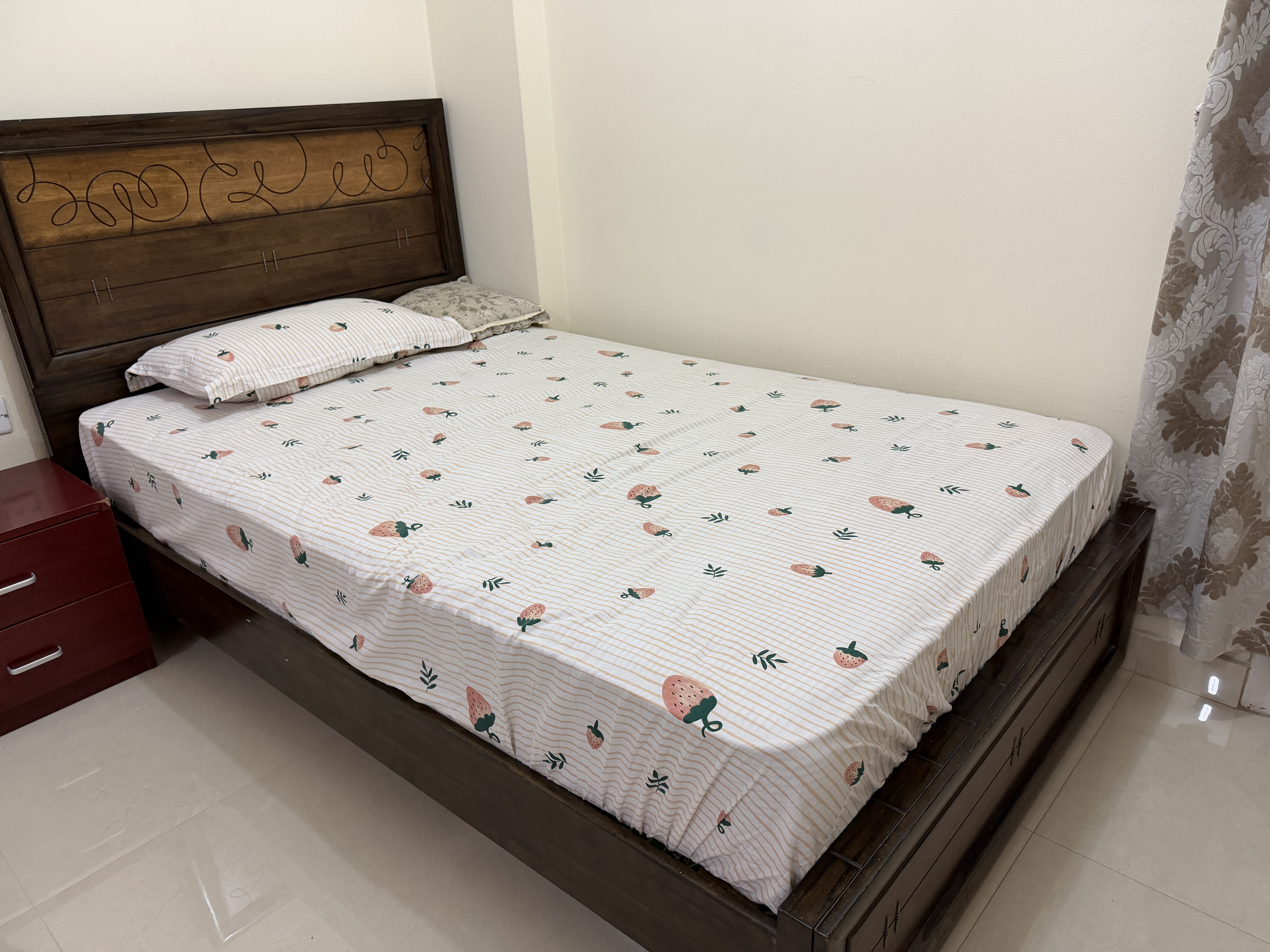120 x 200 Bed + Mattress - Image 3