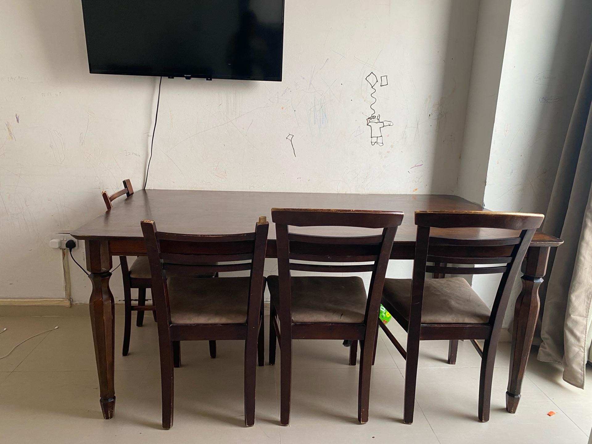 Sofa + Dining Table - Image 5