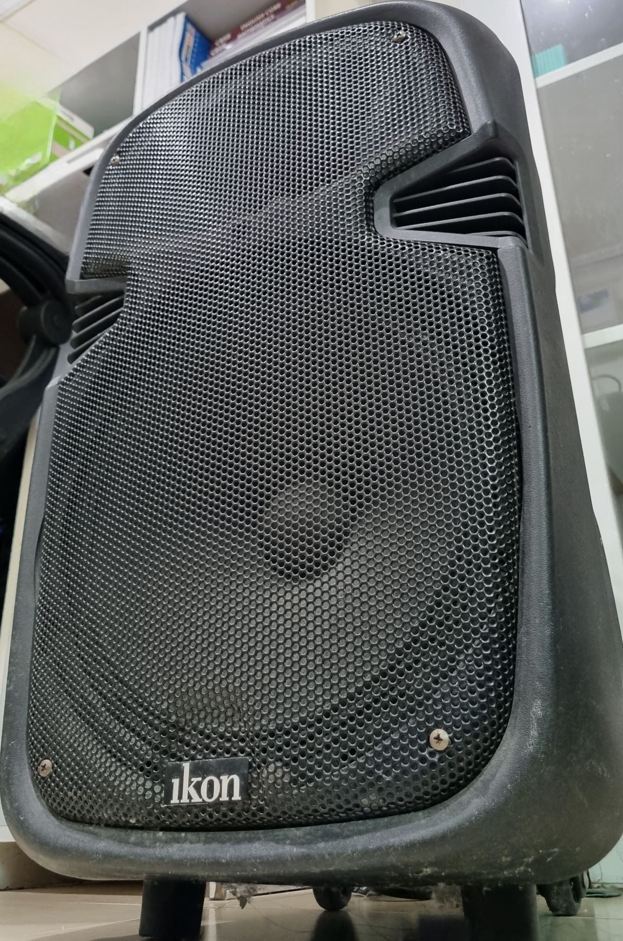 ikon Luggage professional speaker IK-712 - Image 1