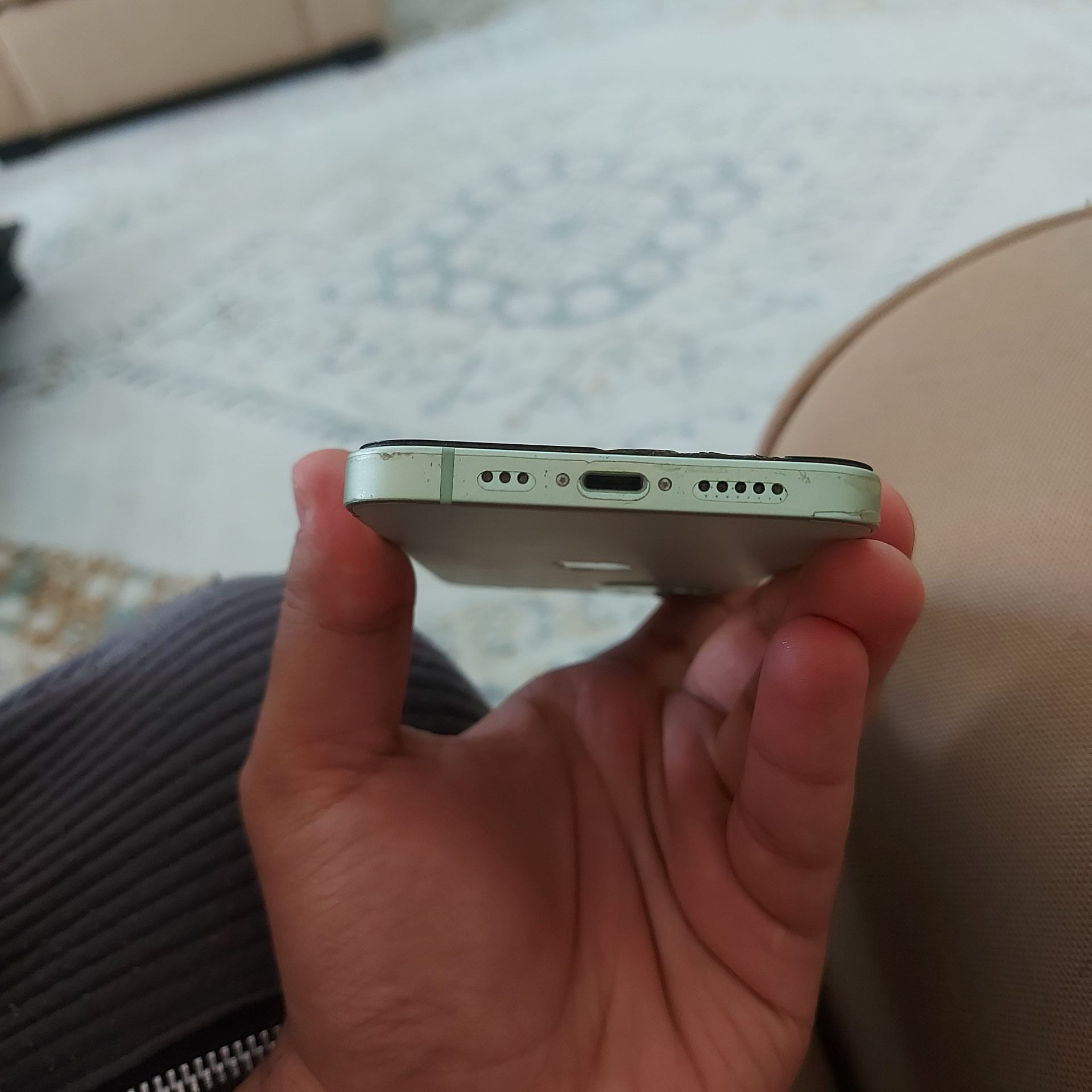 Iphone 12 - Image 5