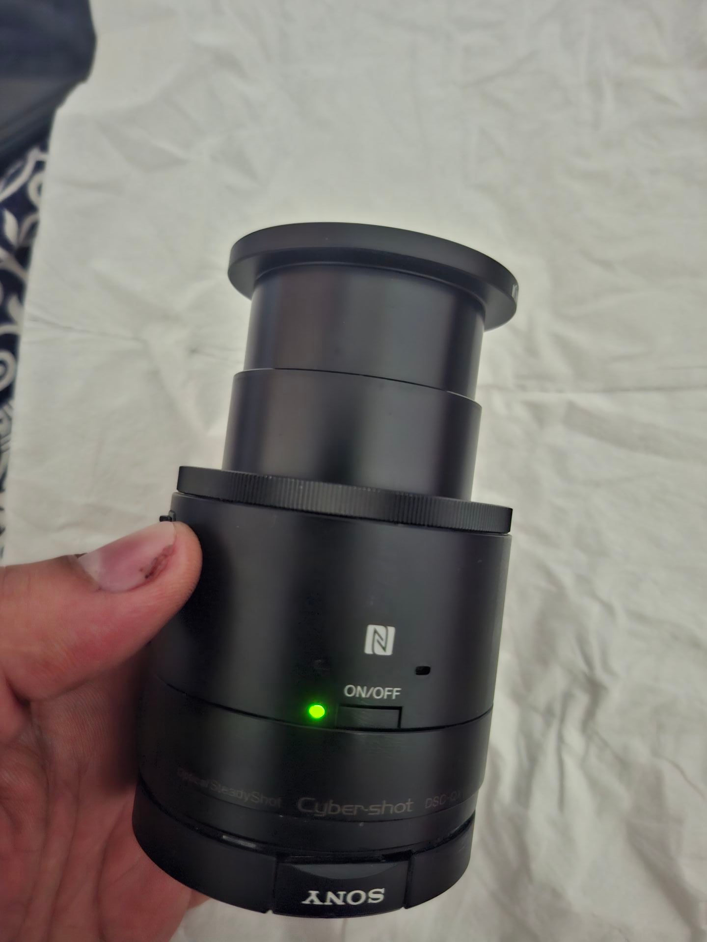 Sony Qx100 - Image 1
