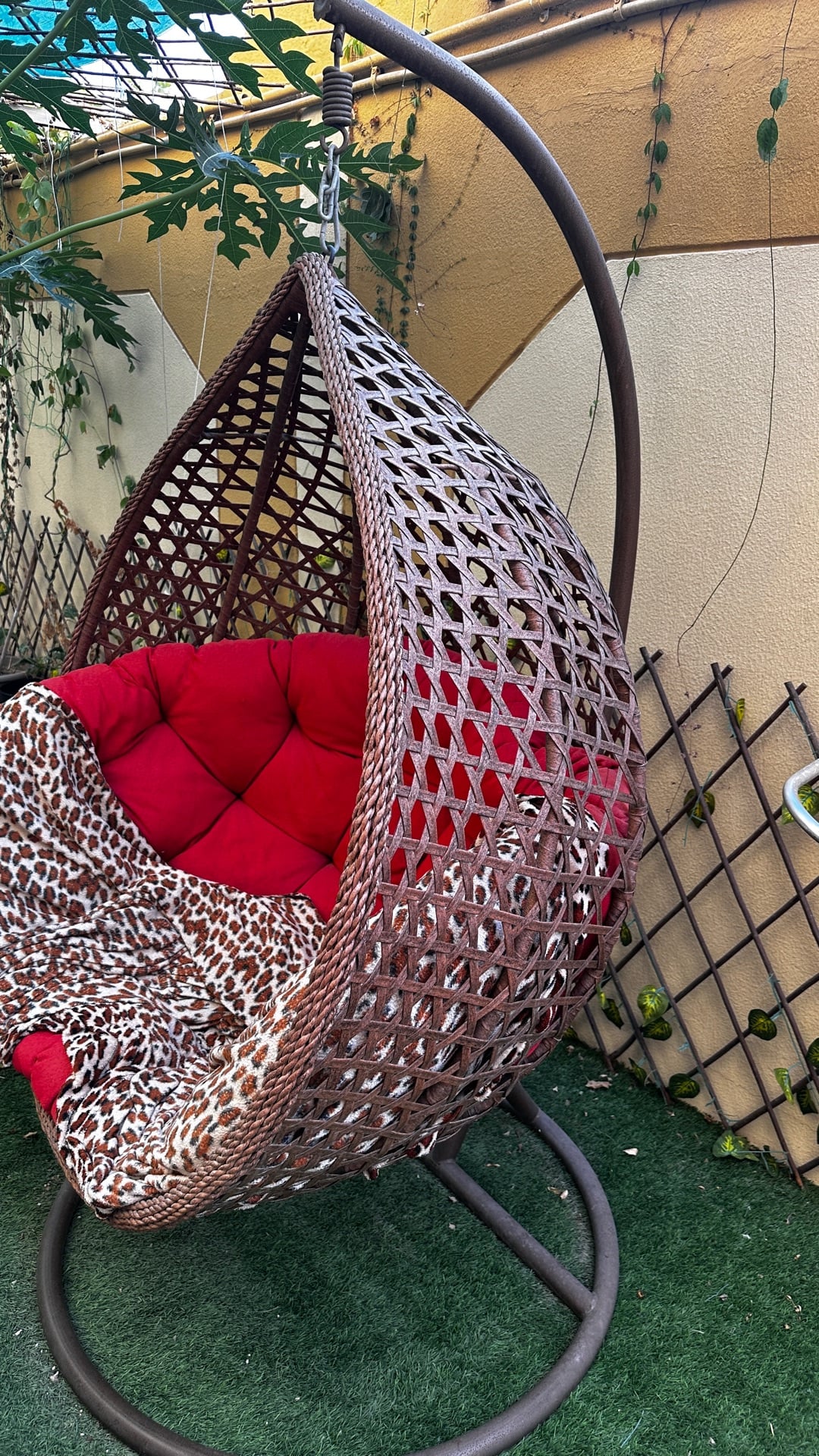 Garden Swing - Image 1