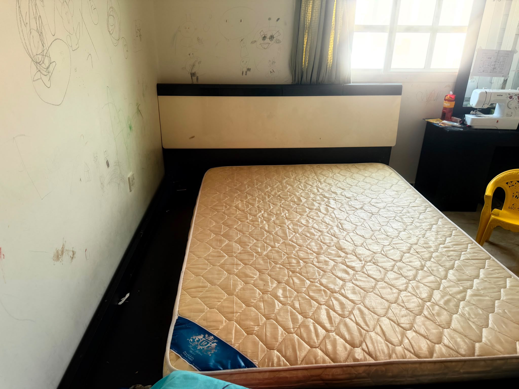 Bed room set for moving sale - Image 2