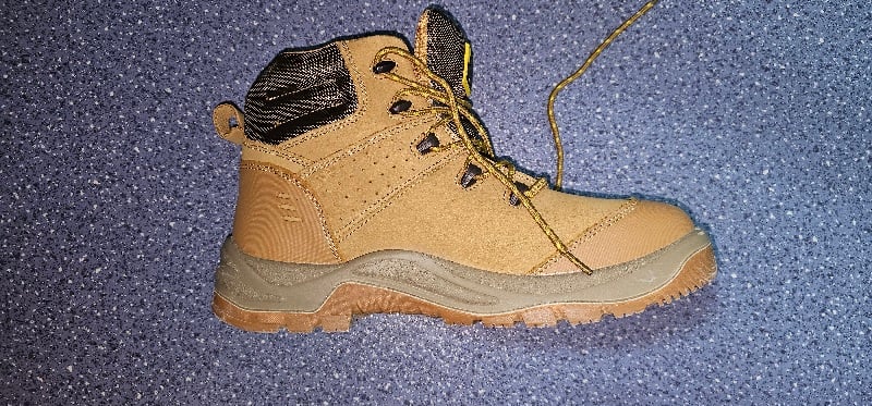 Ambers Safety Shoes - Image 4