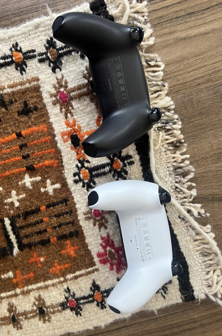 PS5 Bundle | Negotiable | 850GB - Image 8