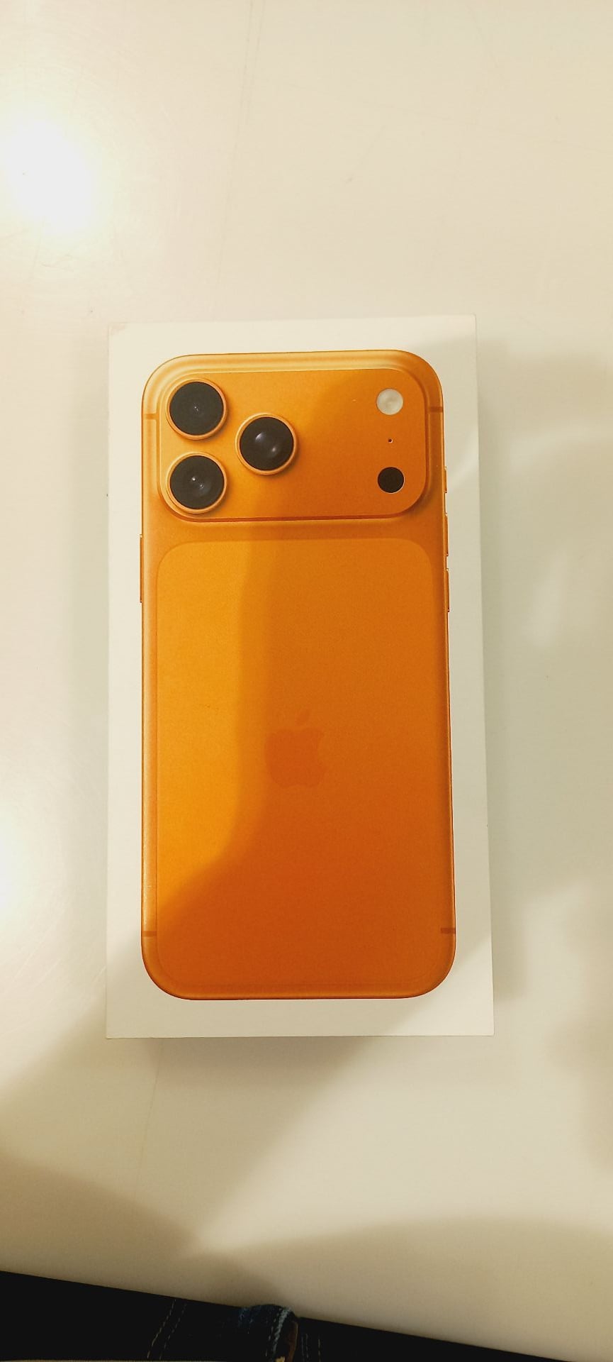 Iphone 17 Pro Max 512 GB Orange - Image 1