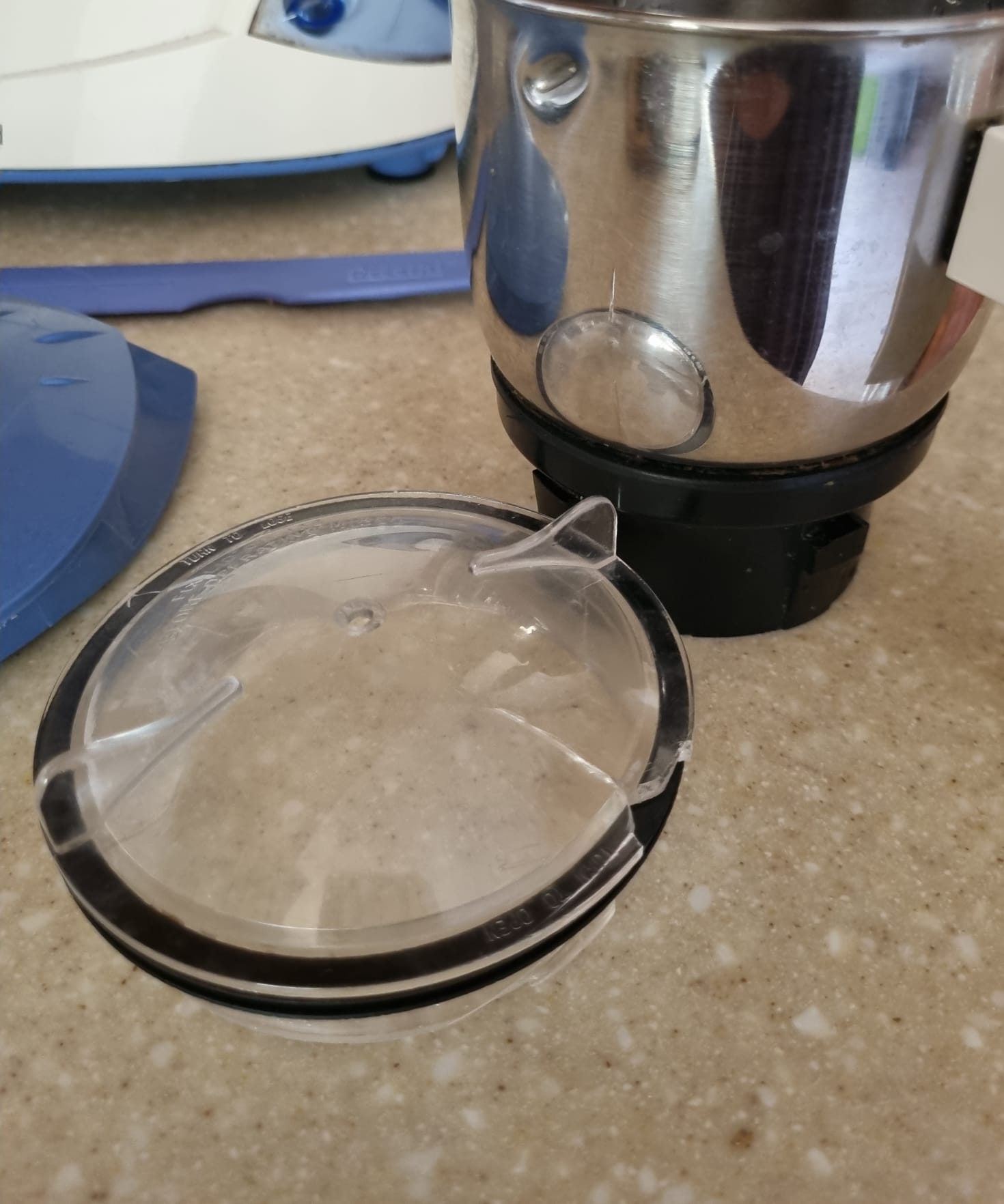 Preethi Gold Mixer Grinder 3 Jars with Juicer– Very Good Condition - Image 2
