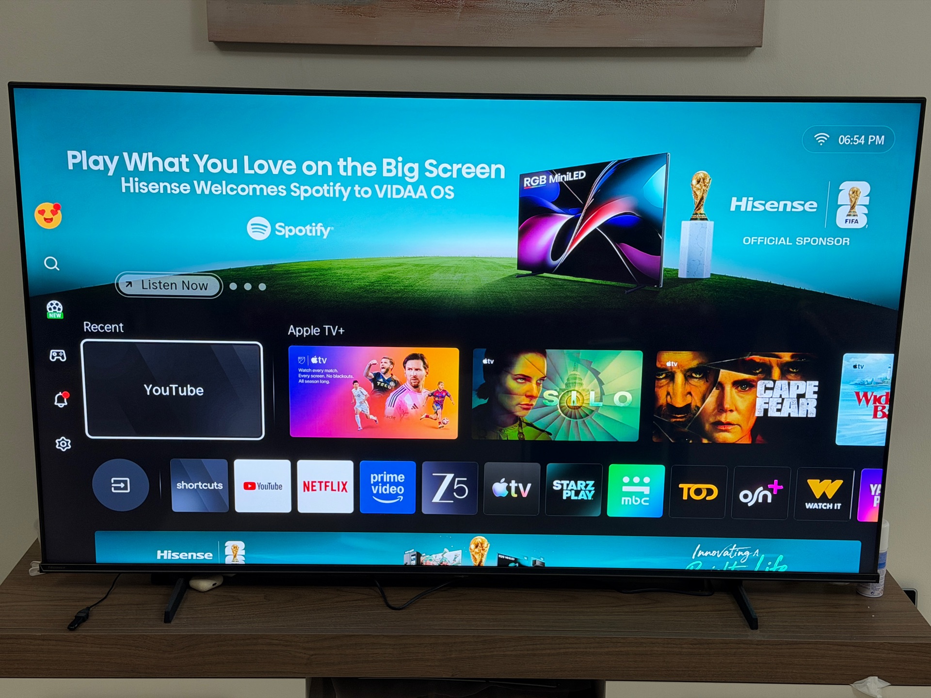 HISENSE شاشة 65 بوصة 4K QLED - Image 1
