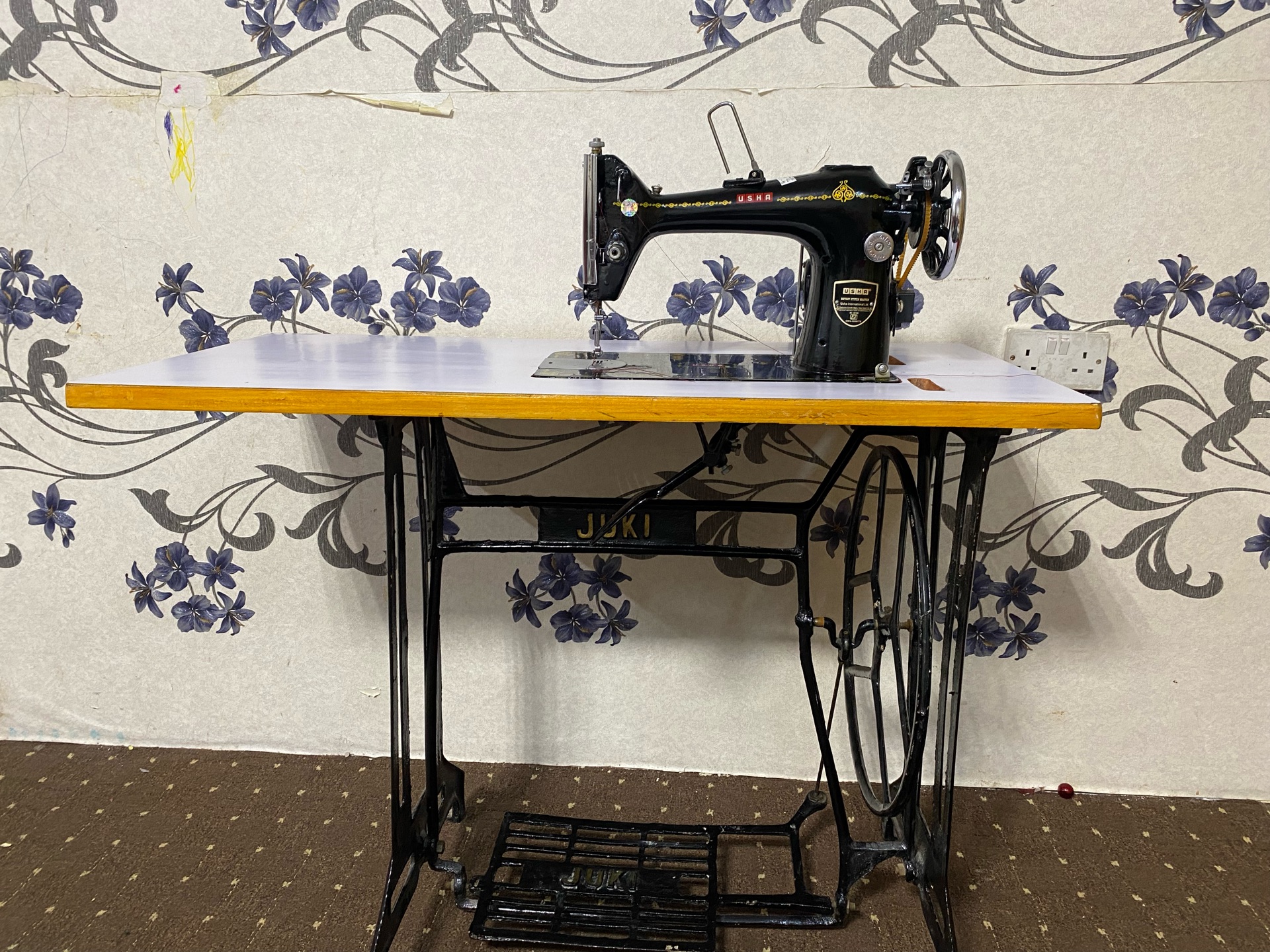 Usha sewing machine with table for sale  - Image 3