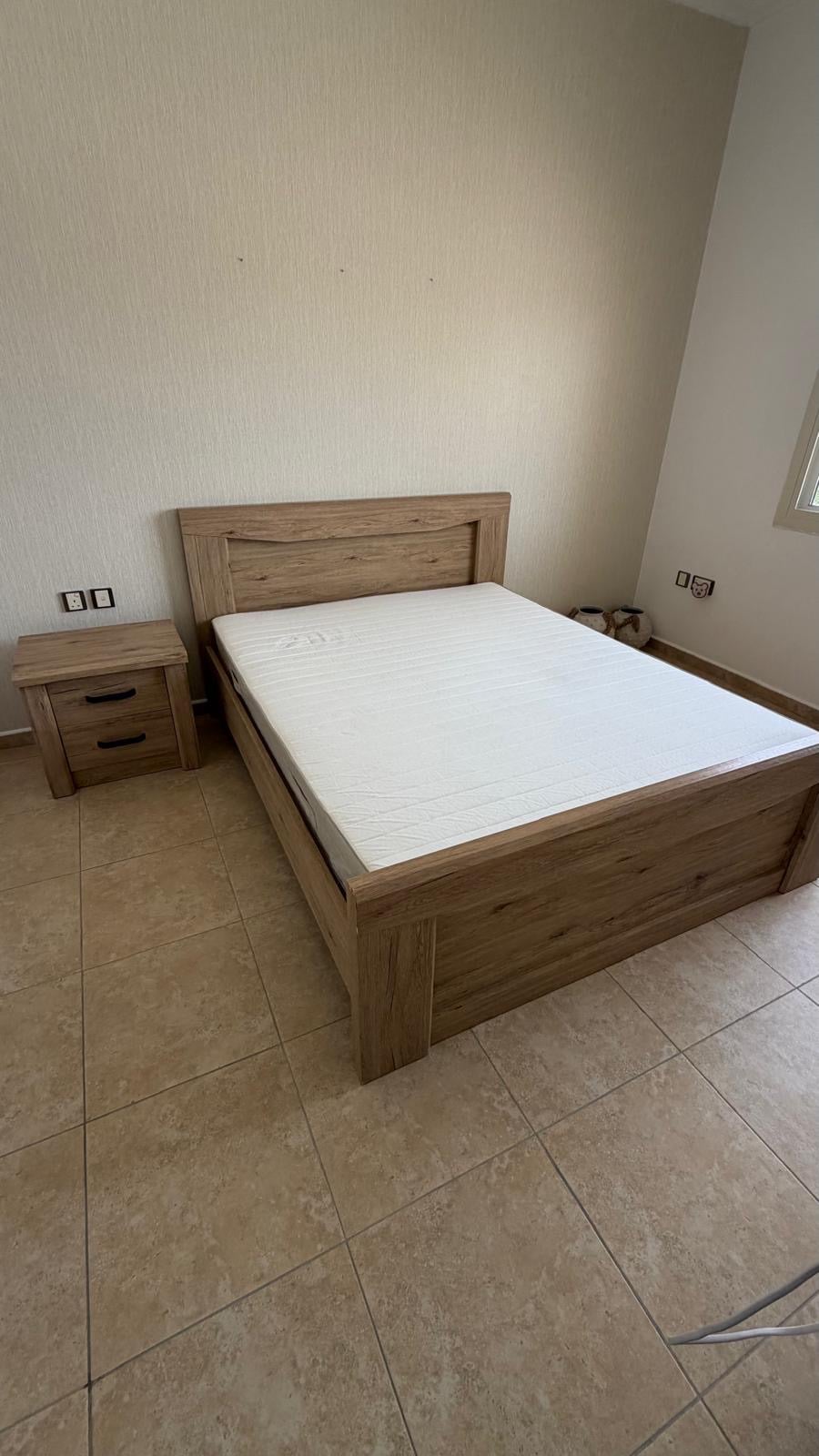 Bed Homecenter 160 x 200 ( MATTRESS NOT INCLUDED) - Image 3